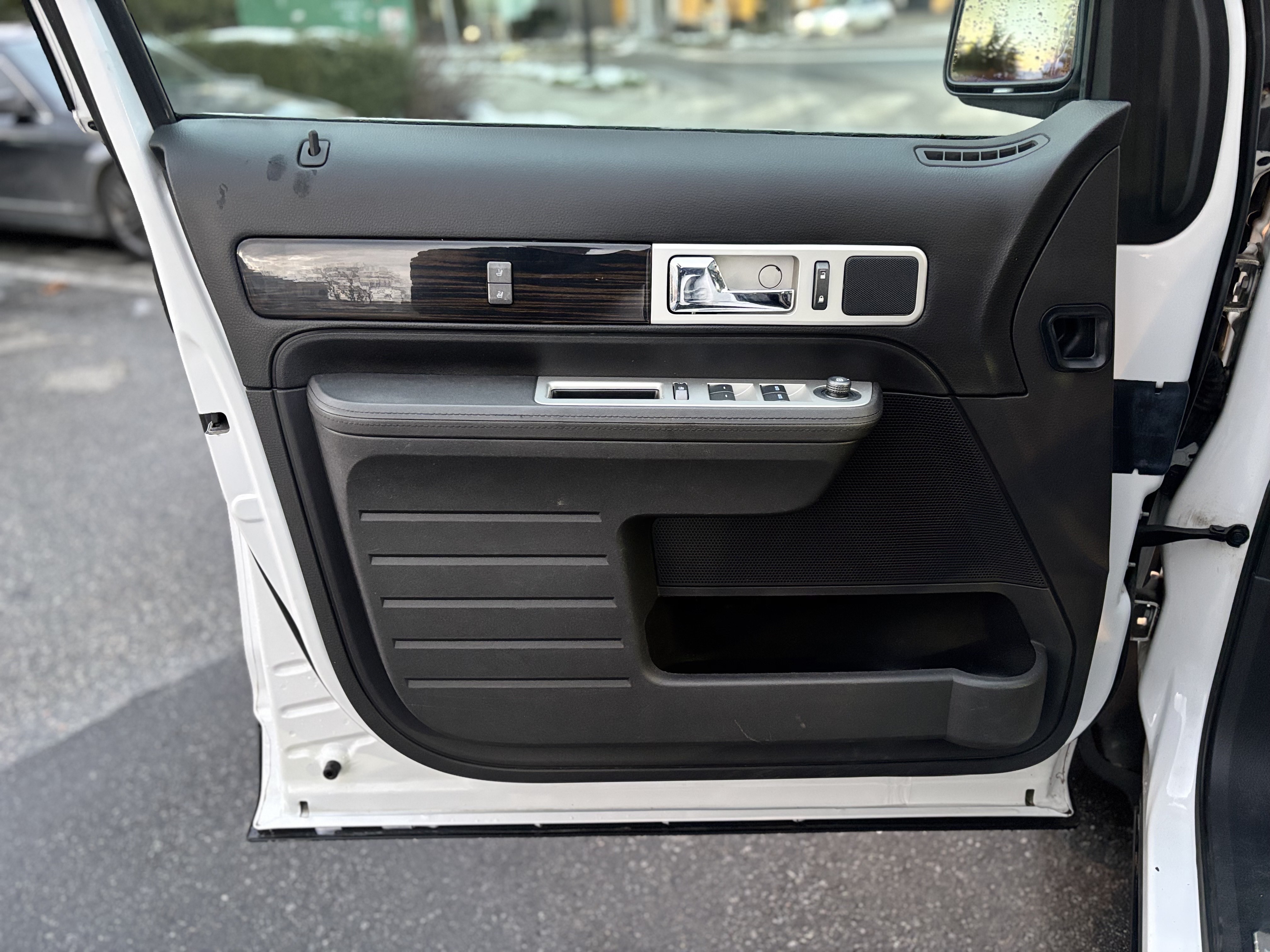 /canwestautoinc/2009-Lincoln-MKX-03711589333314613.jpg
