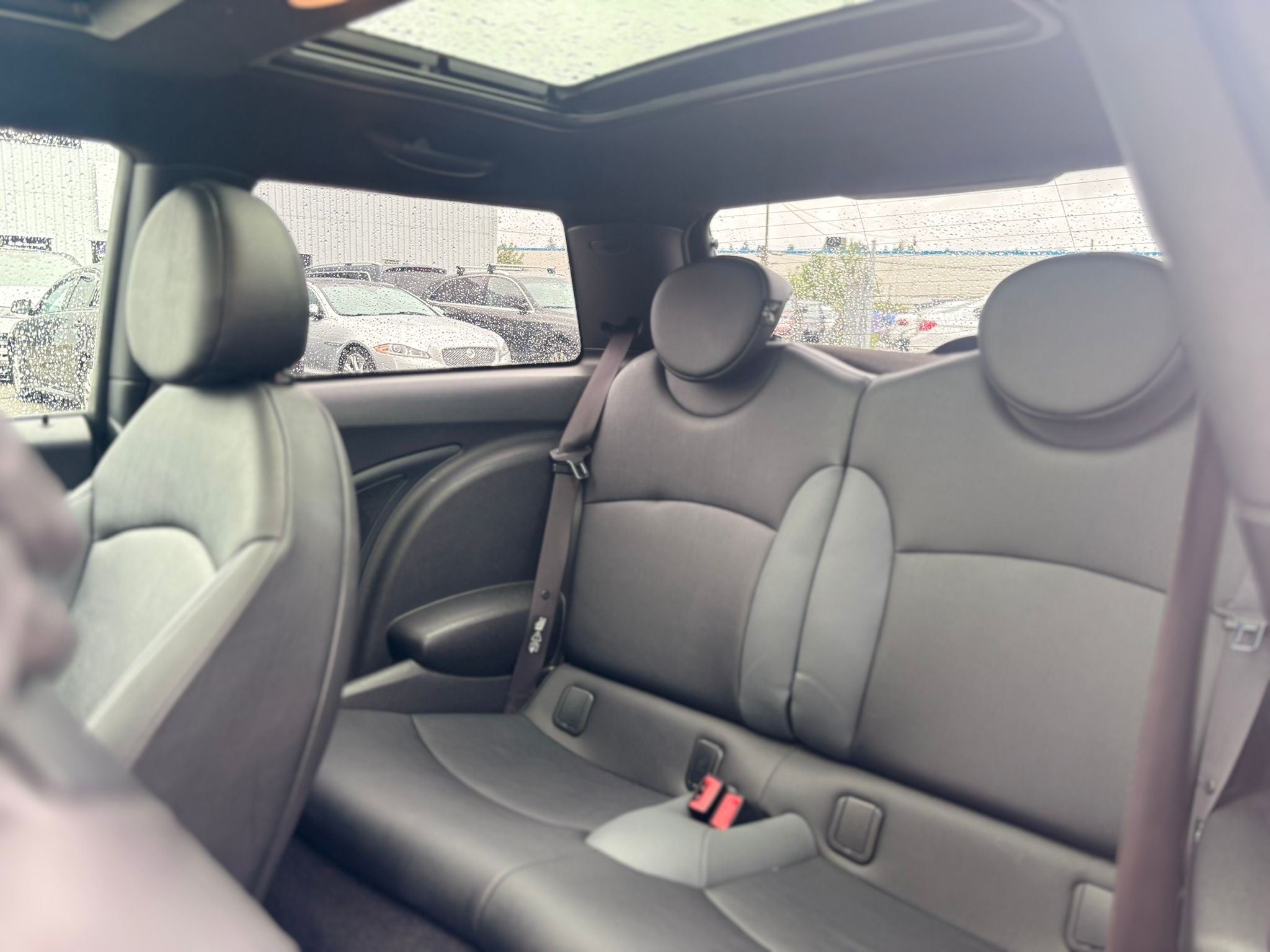 /canwestautoinc/2009-MINI-Cooper-08198766007474734.jpg