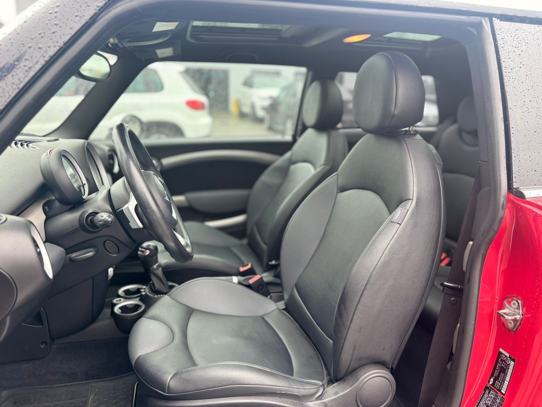 /canwestautoinc/2009-MINI-Cooper-84630021043855.jpg