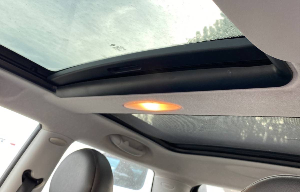 /canwestautoinc/2009-MINI-CooperHardtop-2722302448960461.jpg