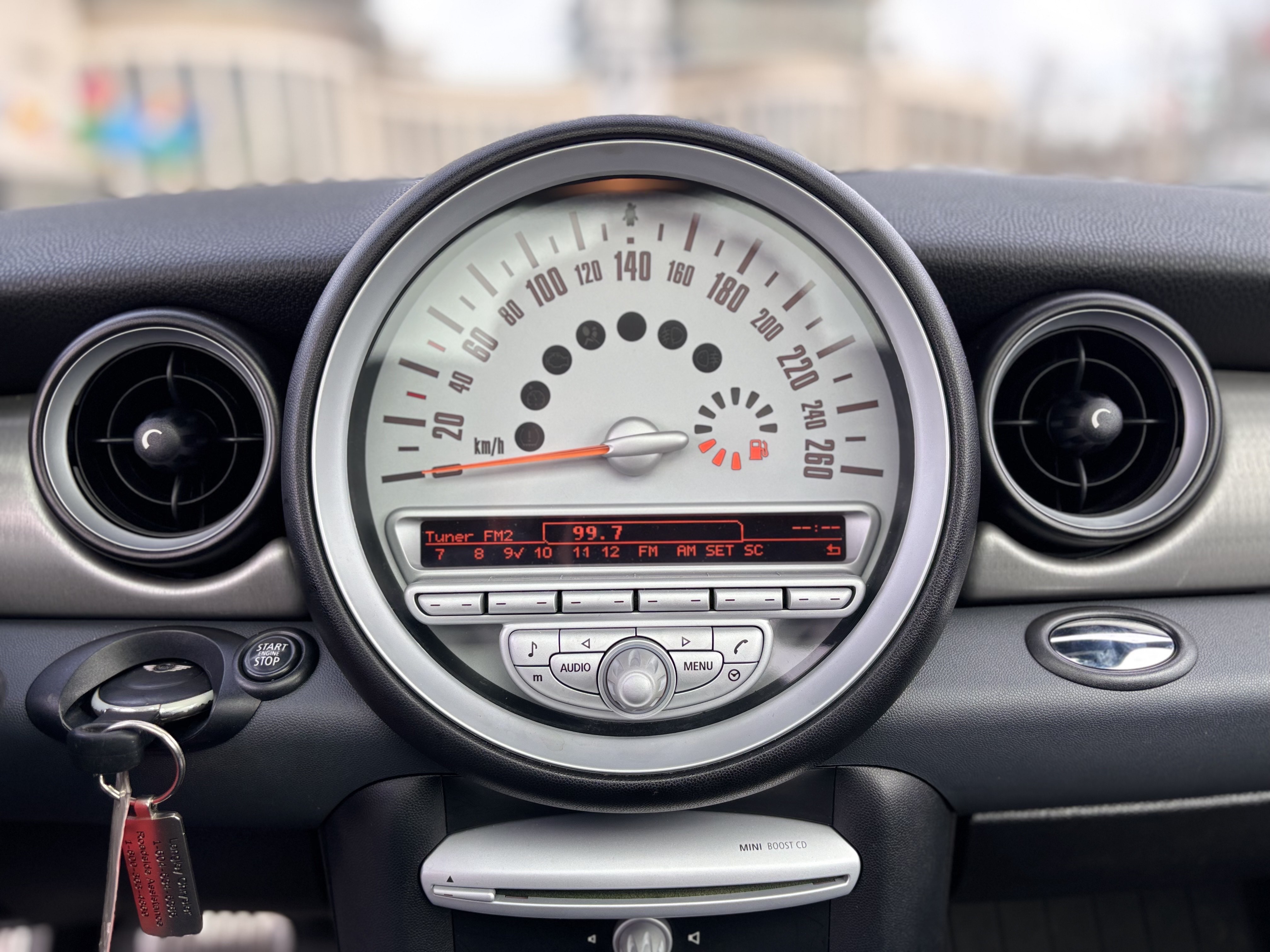 /canwestautoinc/2009-MINI-CooperHardtop-30201271465083446.jpg
