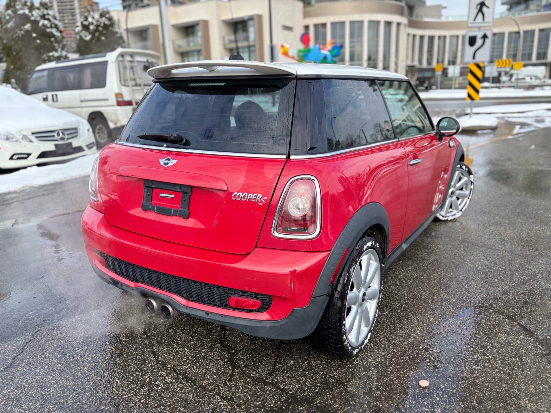 /canwestautoinc/2009-MINI-CooperHardtop-501069393233065.jpg