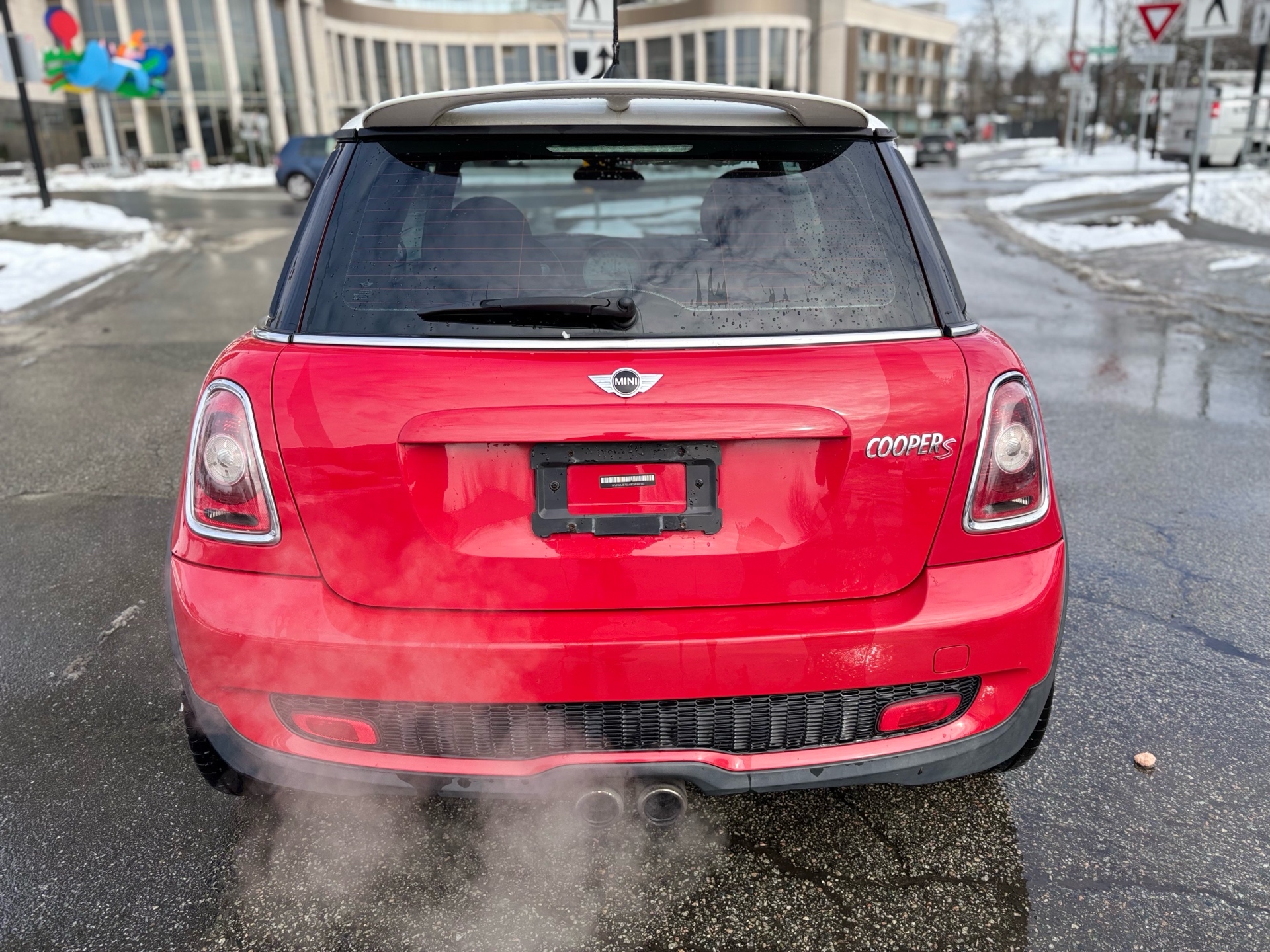 /canwestautoinc/2009-MINI-CooperHardtop-5770257667654186.jpg