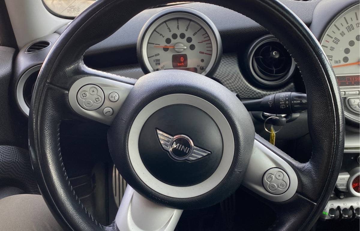/canwestautoinc/2009-MINI-CooperHardtop-8277744049556948.jpg