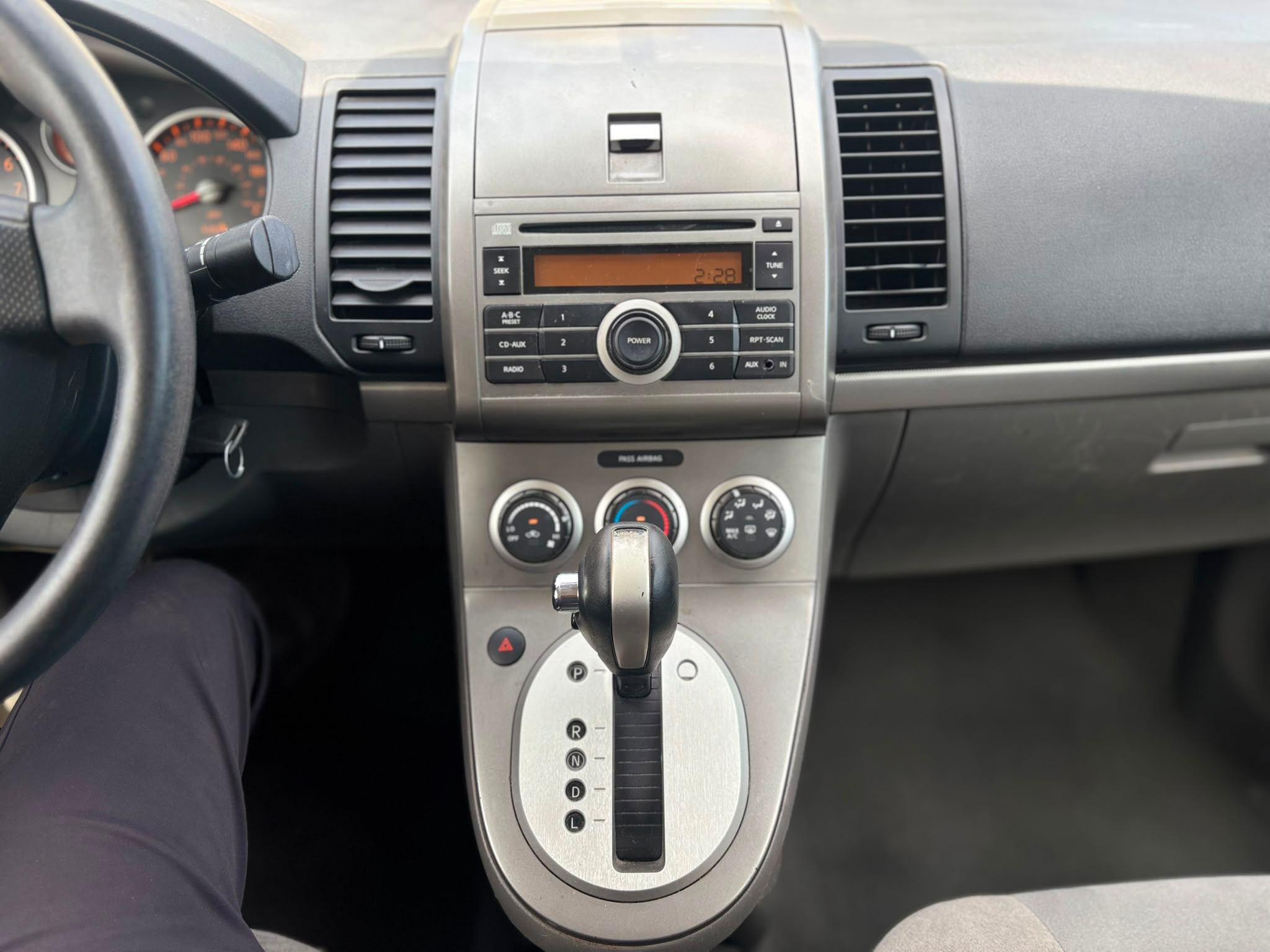 /canwestautoinc/2009-Nissan-Sentra-43041597623213934.jpg