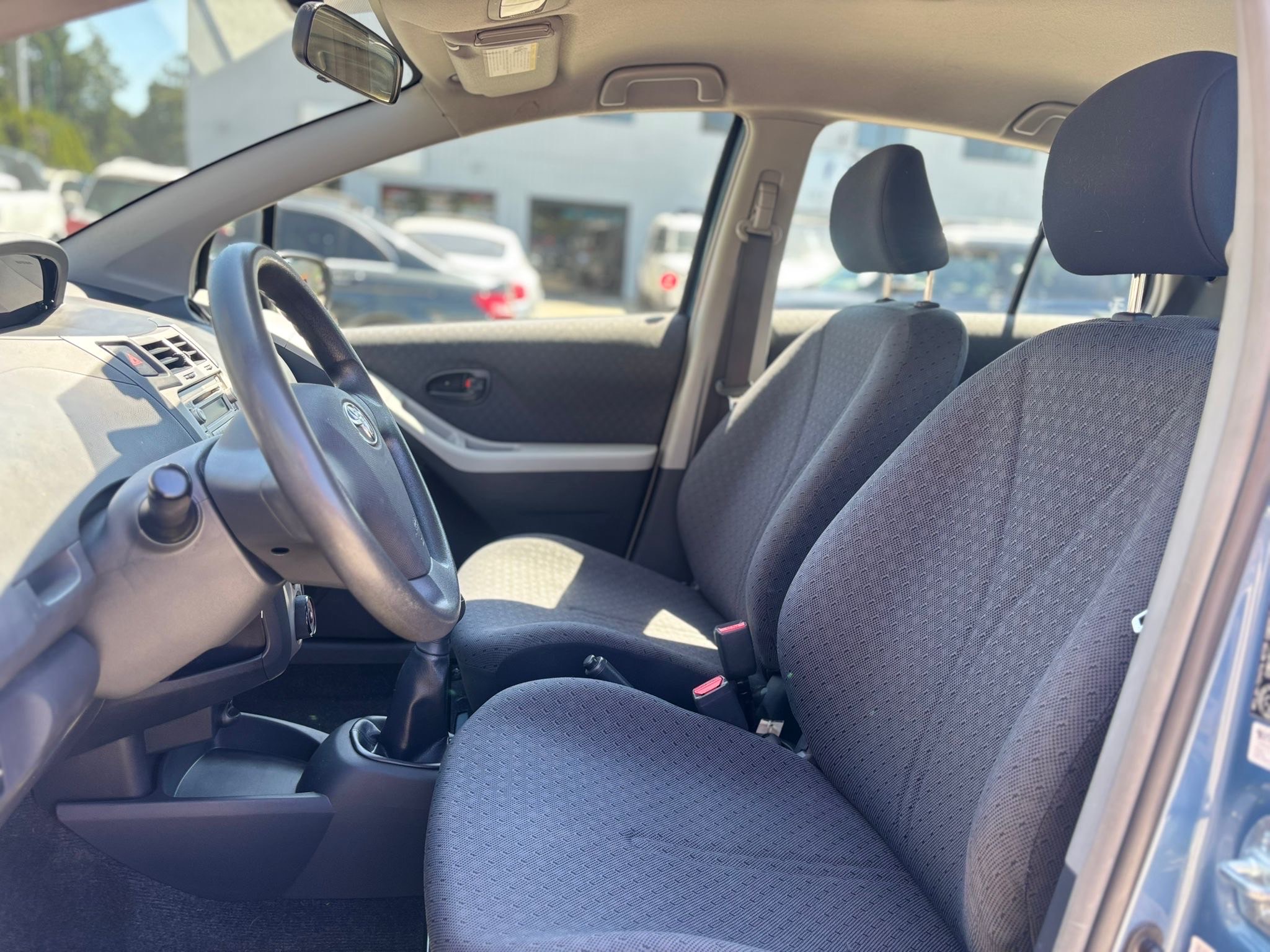 /canwestautoinc/2009-Toyota-Yaris-38860148183882526.jpg