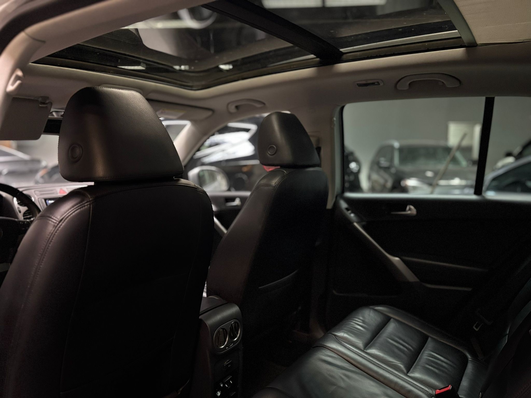 /canwestautoinc/2009-Volkswagen-Tiguan-10703765796748499.jpg