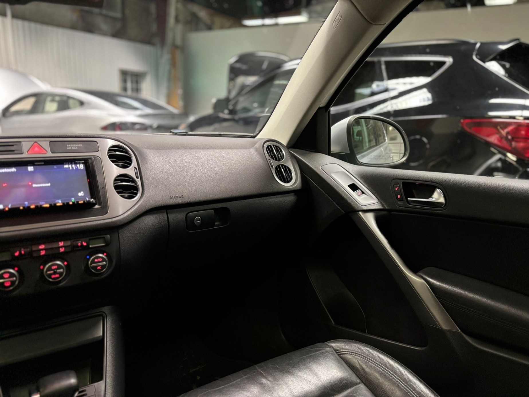 /canwestautoinc/2009-Volkswagen-Tiguan-16198446062628724.jpg
