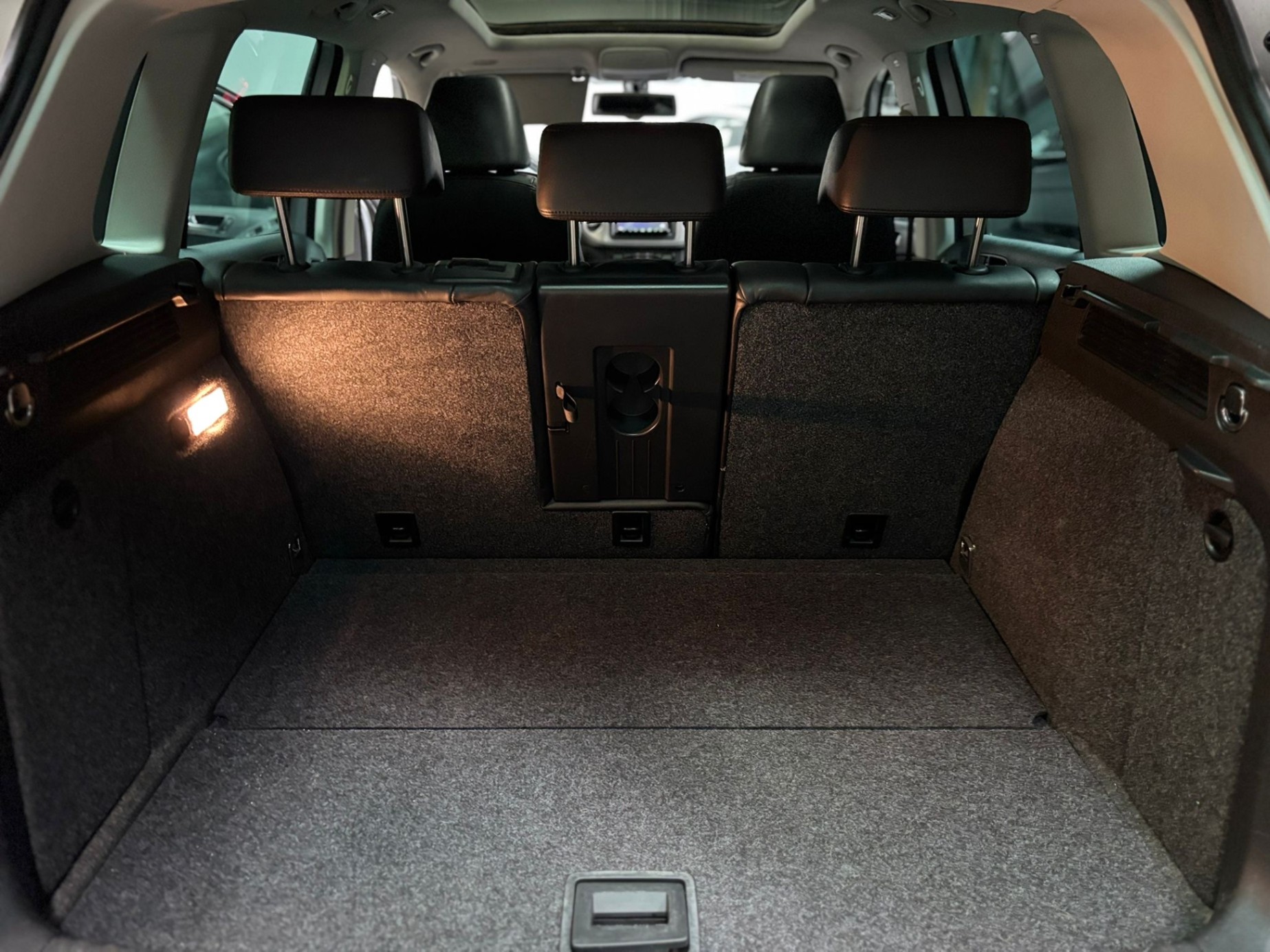 /canwestautoinc/2009-Volkswagen-Tiguan-2557412672747055.jpg
