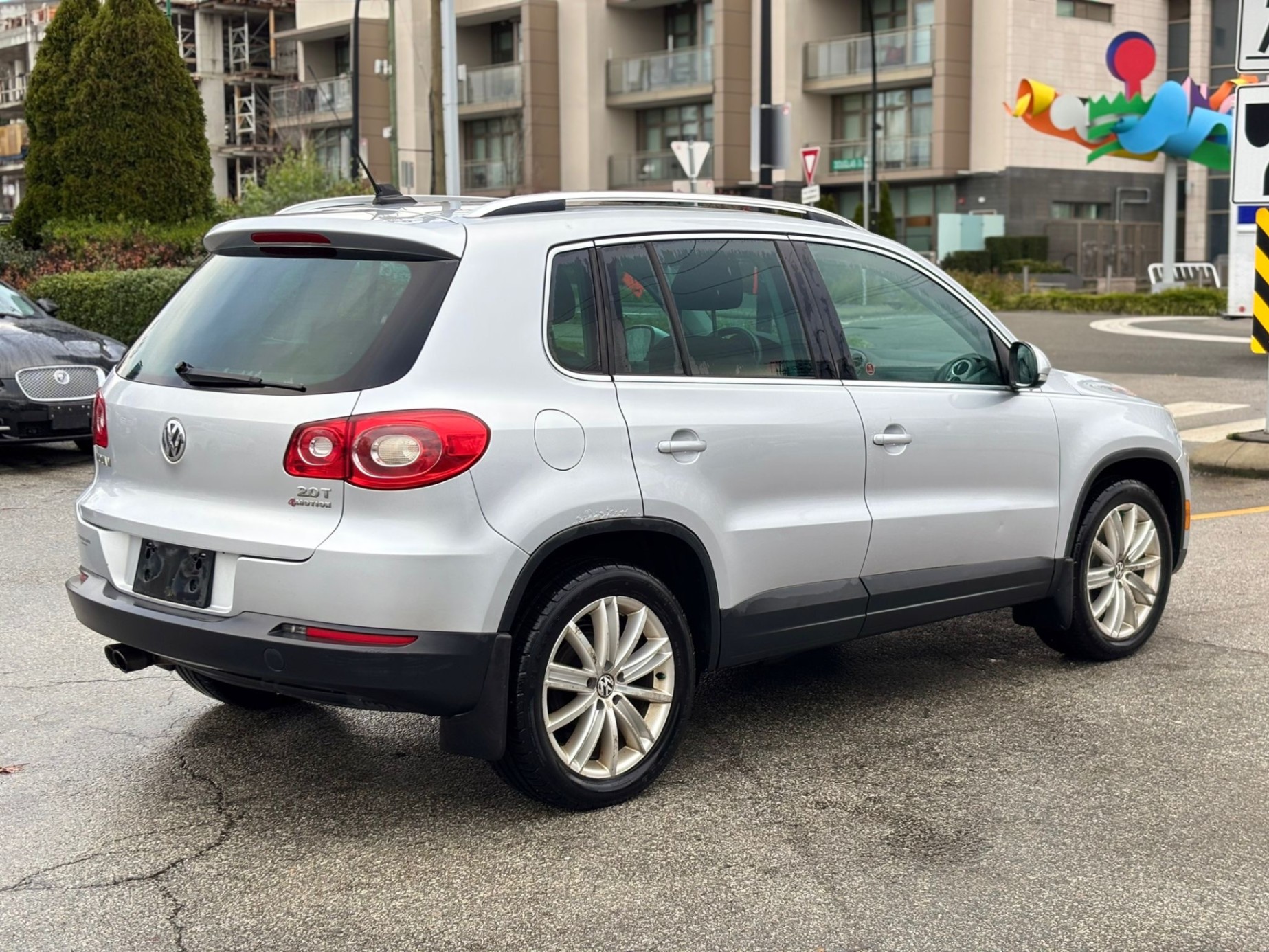 /canwestautoinc/2009-Volkswagen-Tiguan-43407058007057775.jpg