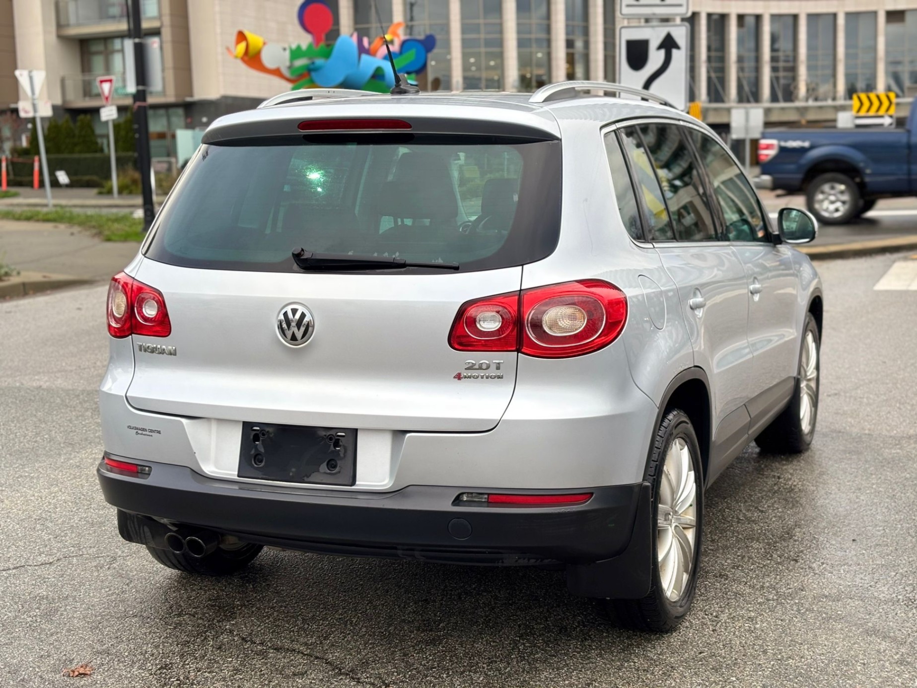 /canwestautoinc/2009-Volkswagen-Tiguan-47637261128971753.jpg