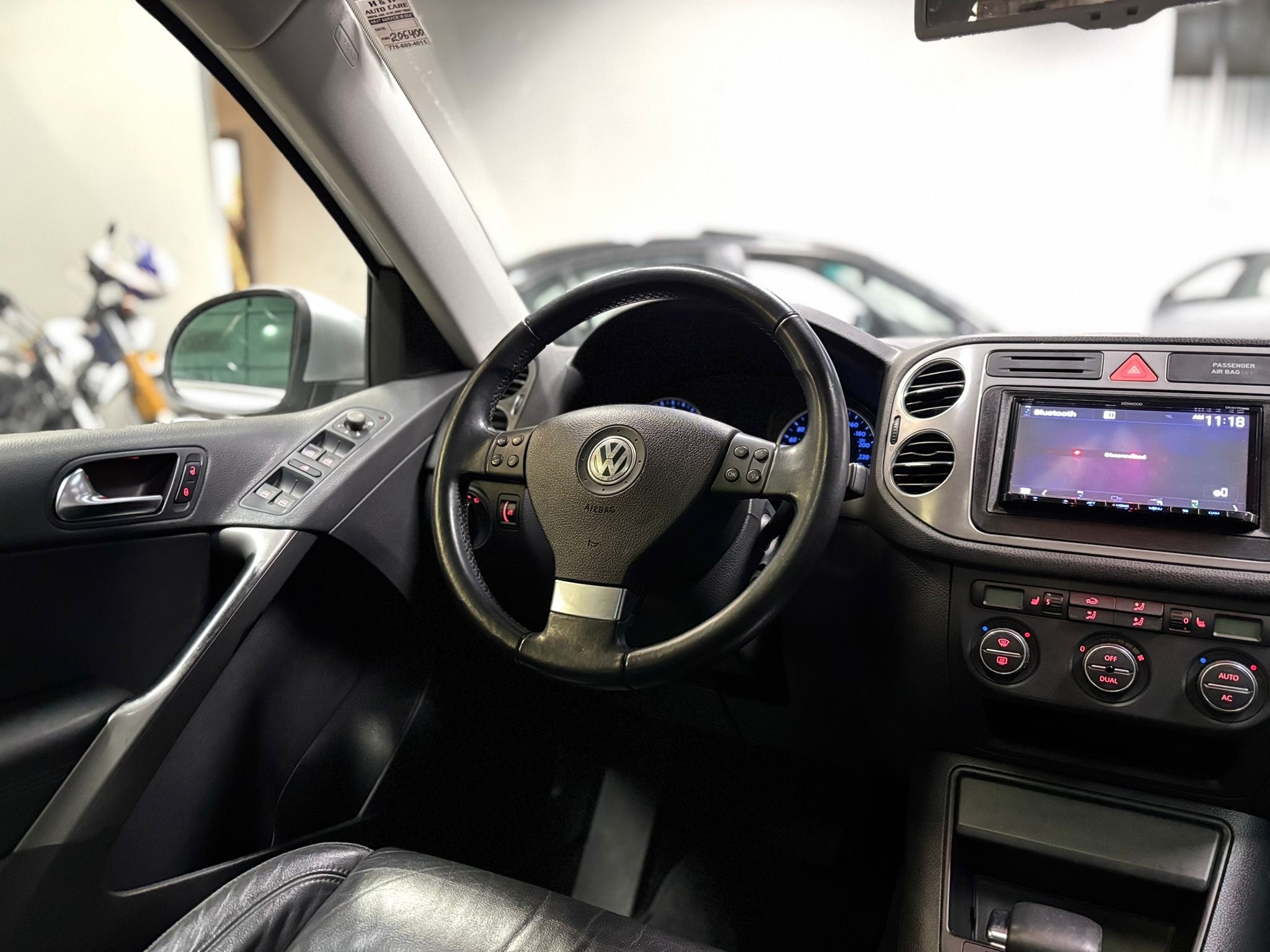 /canwestautoinc/2009-Volkswagen-Tiguan-6093111401391038.jpg
