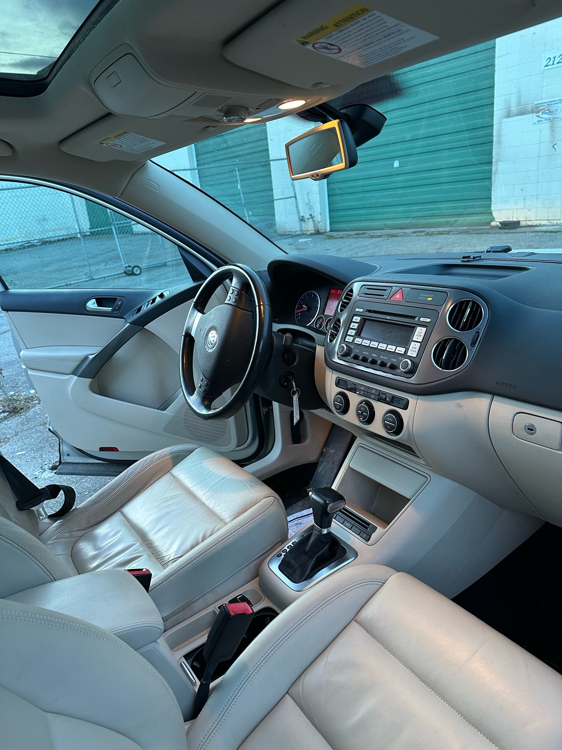 /canwestautoinc/2009-Volkswagen-Tiguan-6506456877850193.jpg