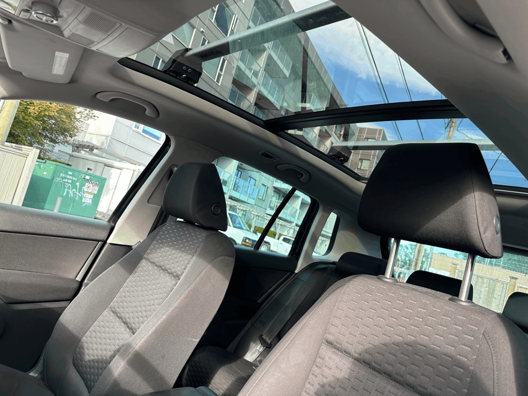 /canwestautoinc/2009-Volkswagen-Tiguan-8198219303221124.jpg