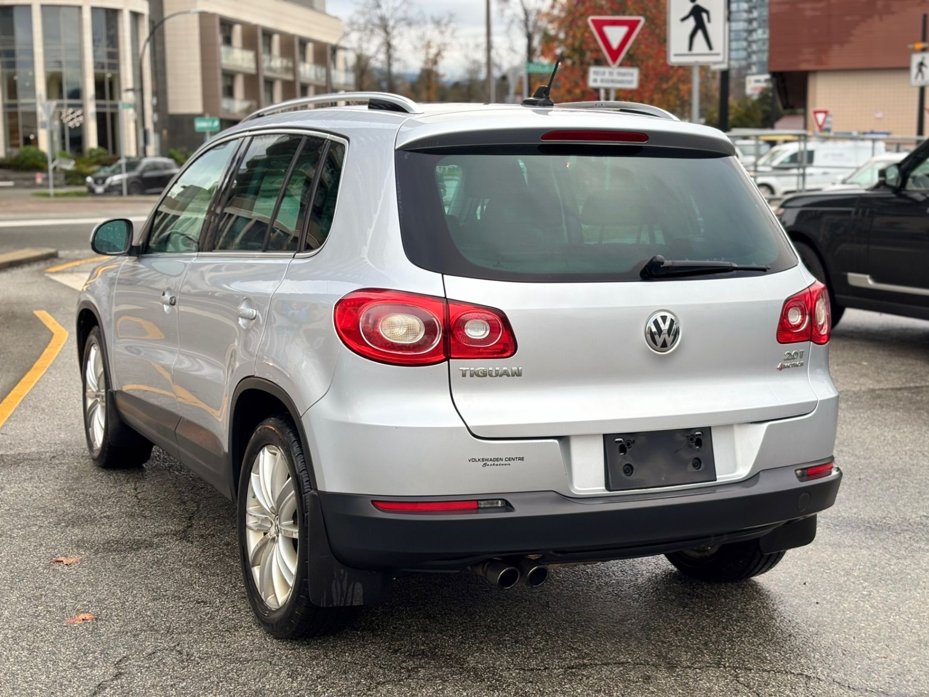 /canwestautoinc/2009-Volkswagen-Tiguan-8546818374514444.jpg