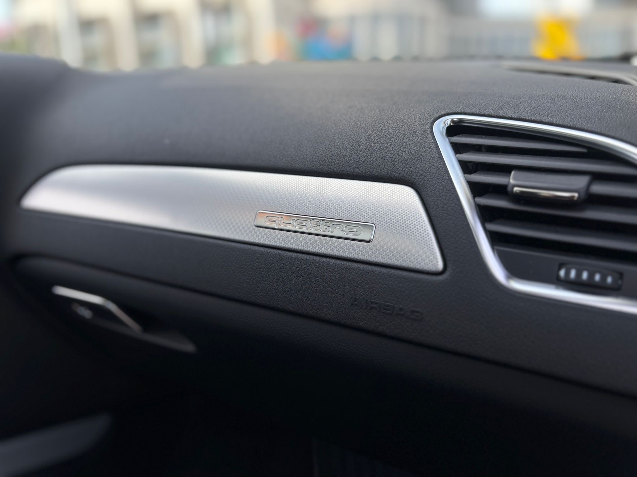 /canwestautoinc/2010-Audi-A4-20101777649128483.jpg