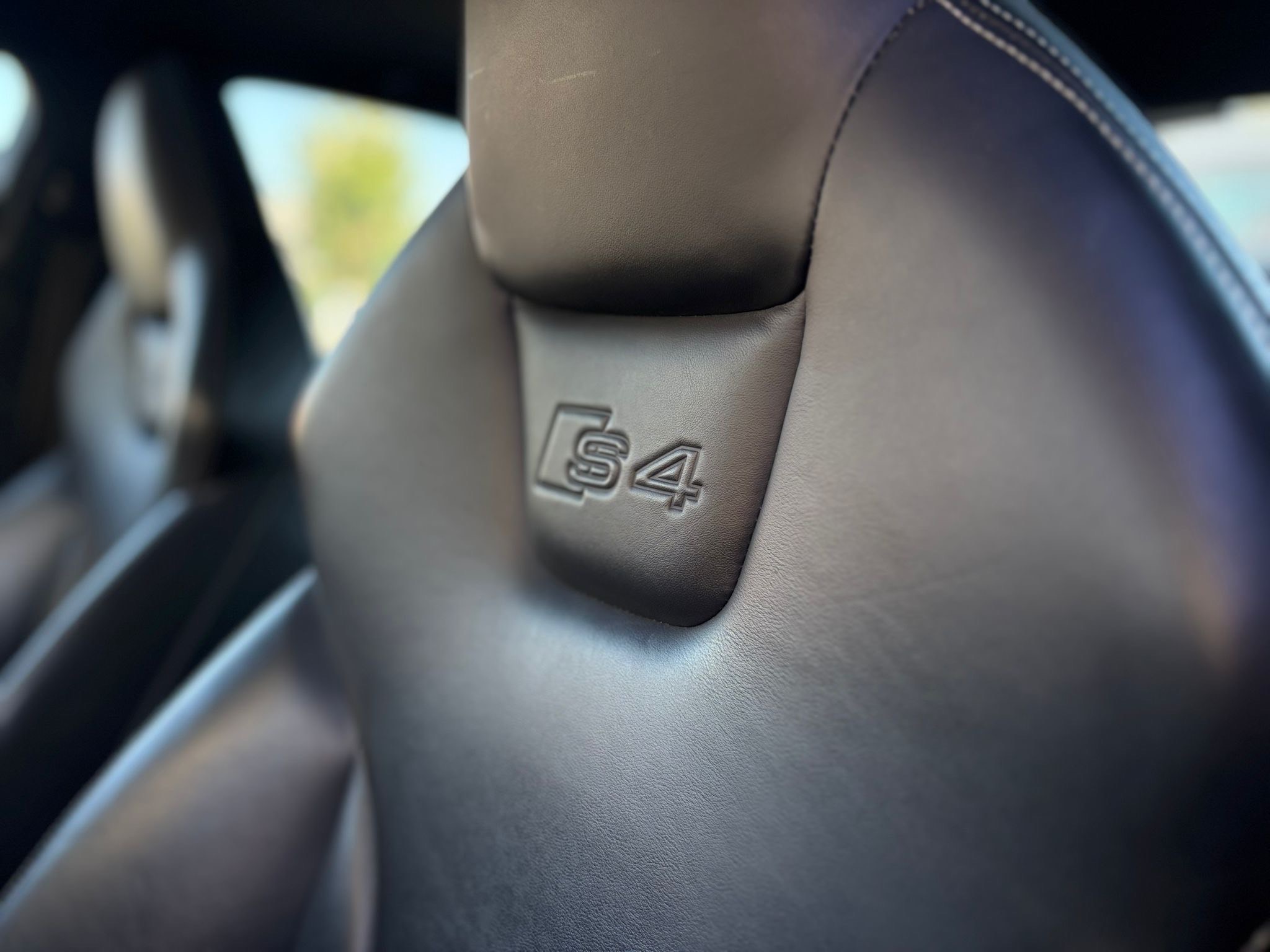 /canwestautoinc/2010-Audi-S4-2413222622816351.jpg