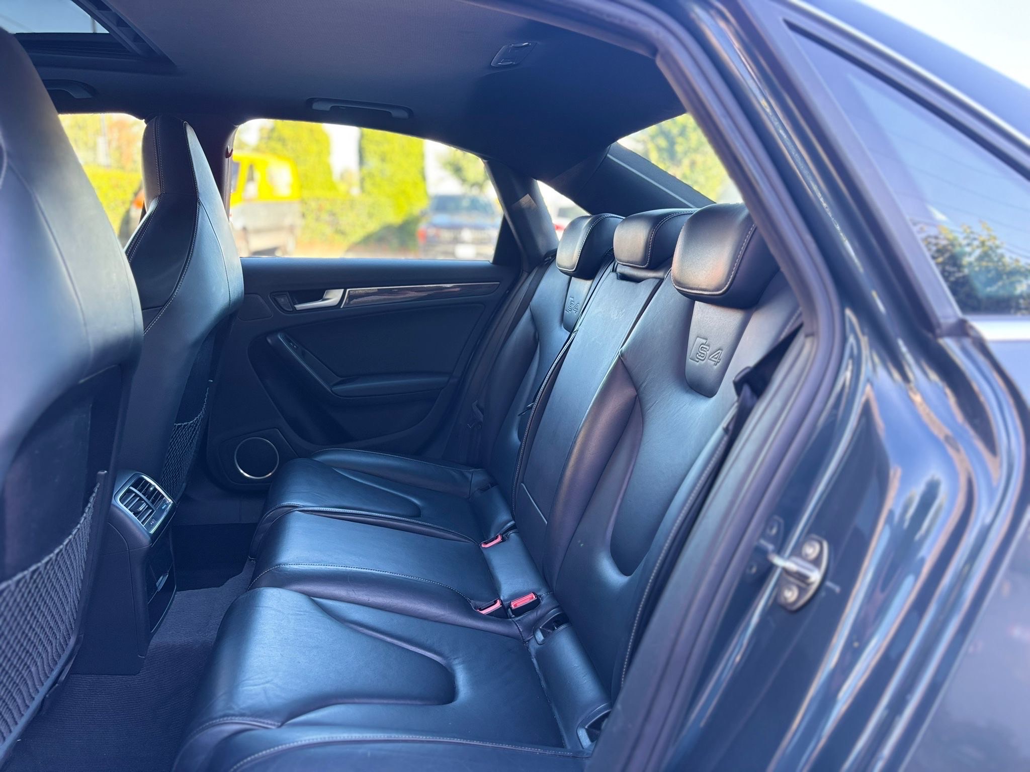 /canwestautoinc/2010-Audi-S4-6516856736103103.jpg