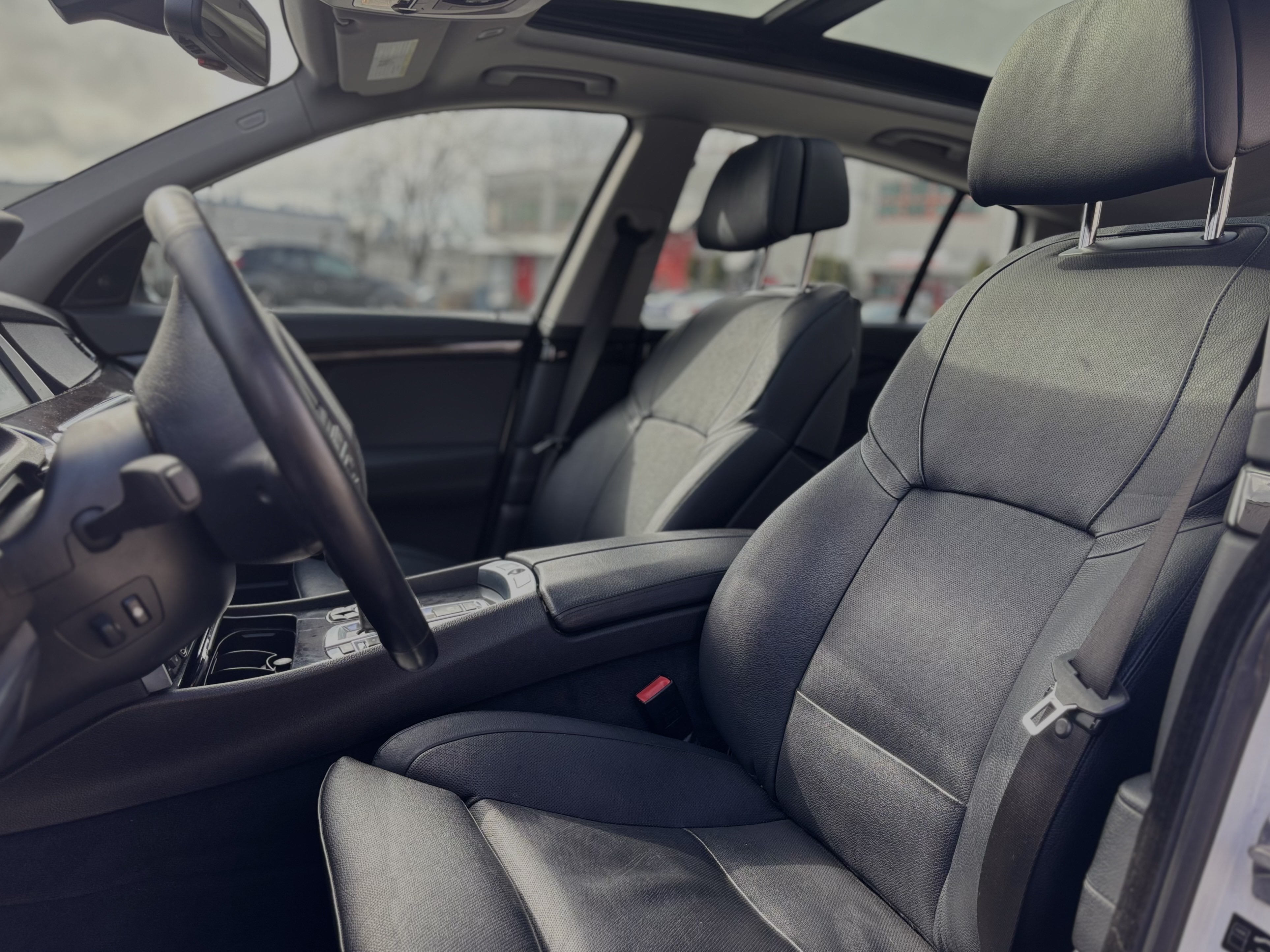 /canwestautoinc/2010-BMW-5Series-15544923446132985.jpg