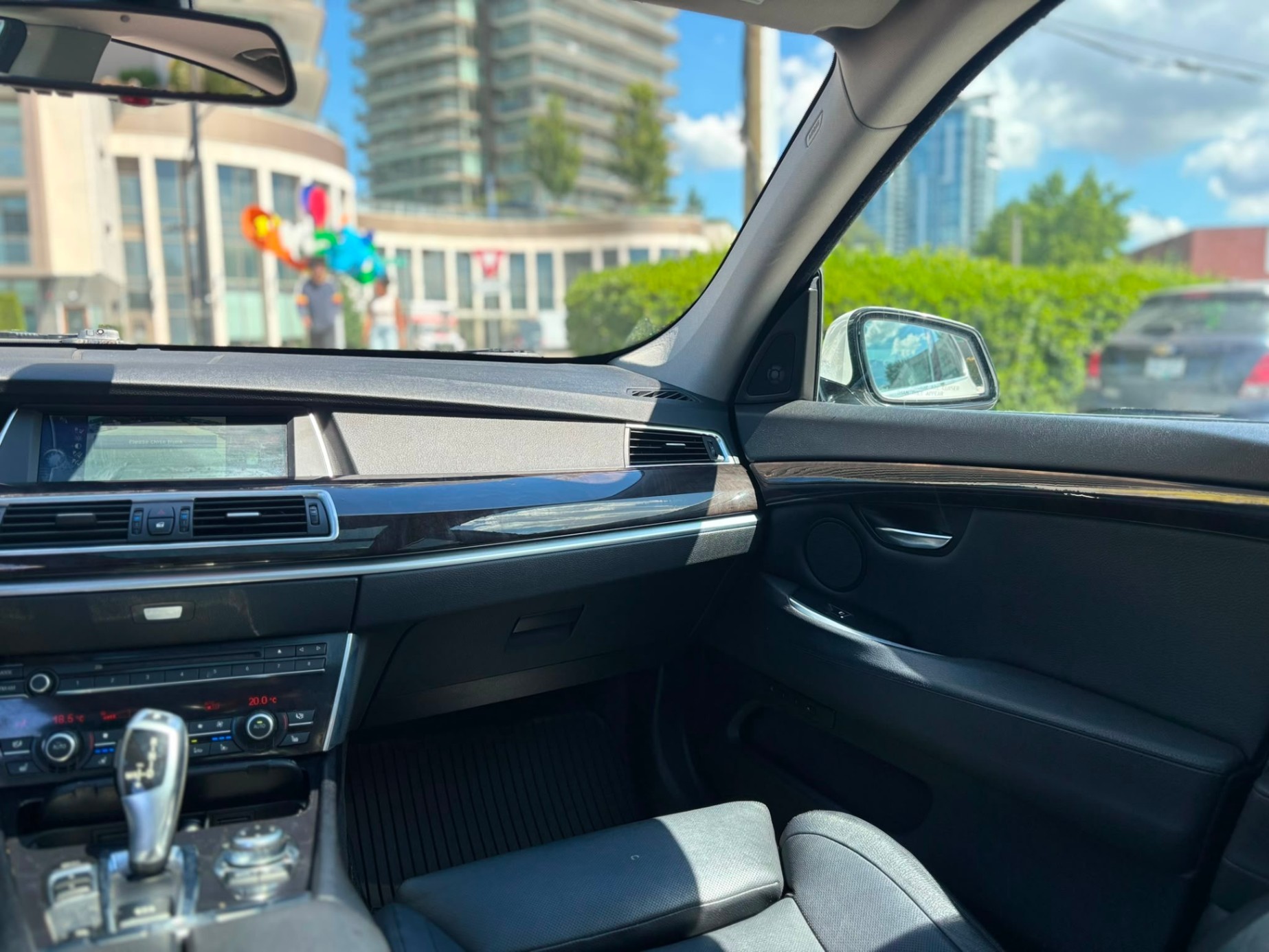 /canwestautoinc/2010-BMW-5Series-15621214654306104.jpg