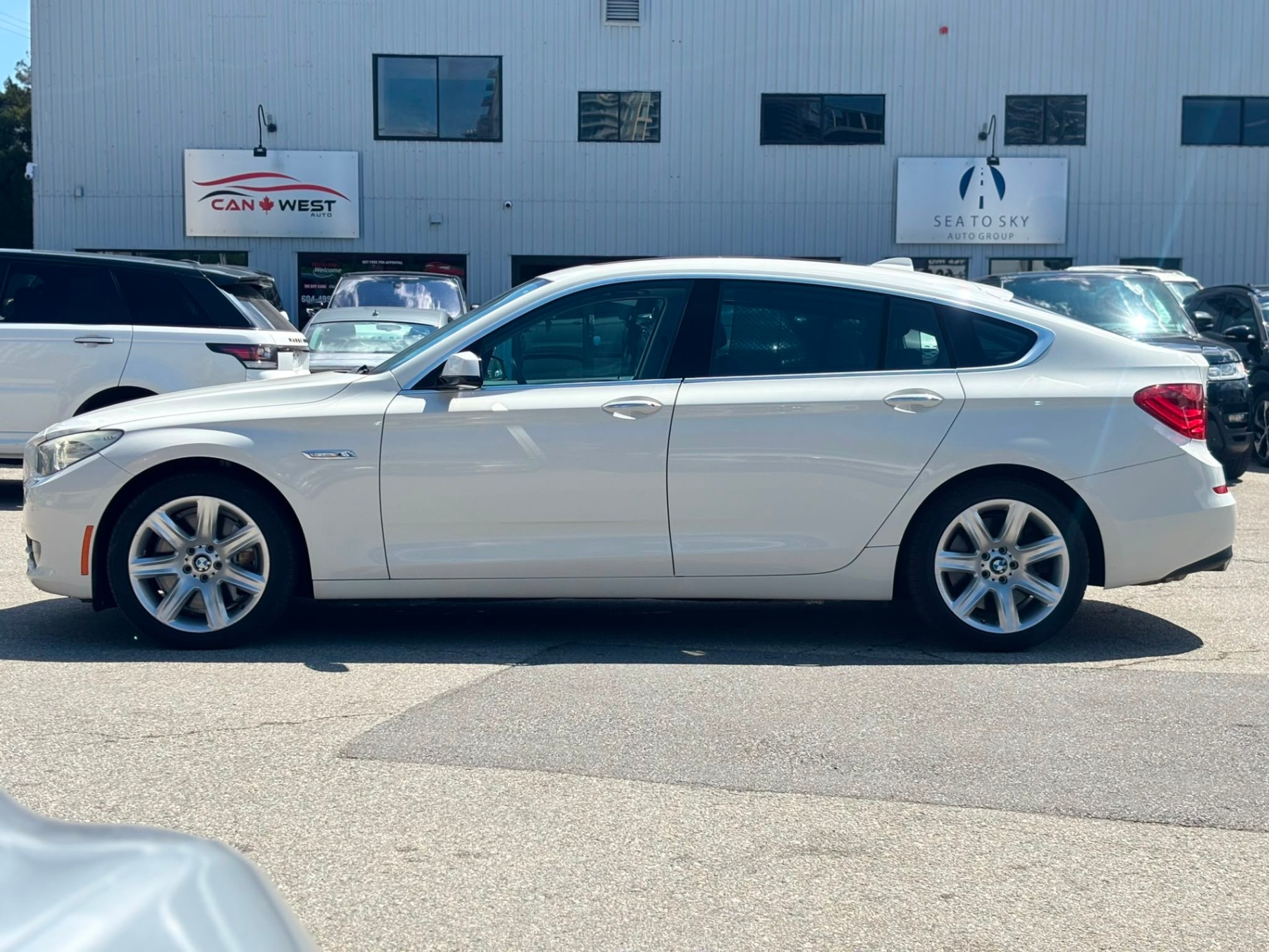 /canwestautoinc/2010-BMW-5Series-17095653291810842.jpg