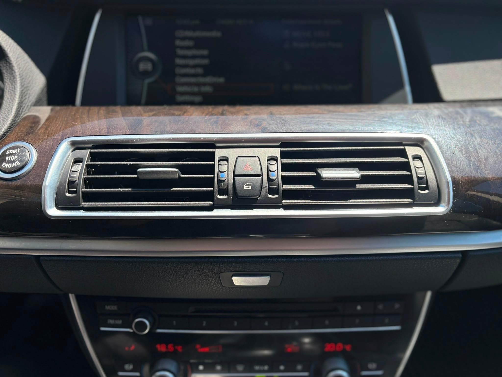/canwestautoinc/2010-BMW-5Series-23936932882112494.jpg
