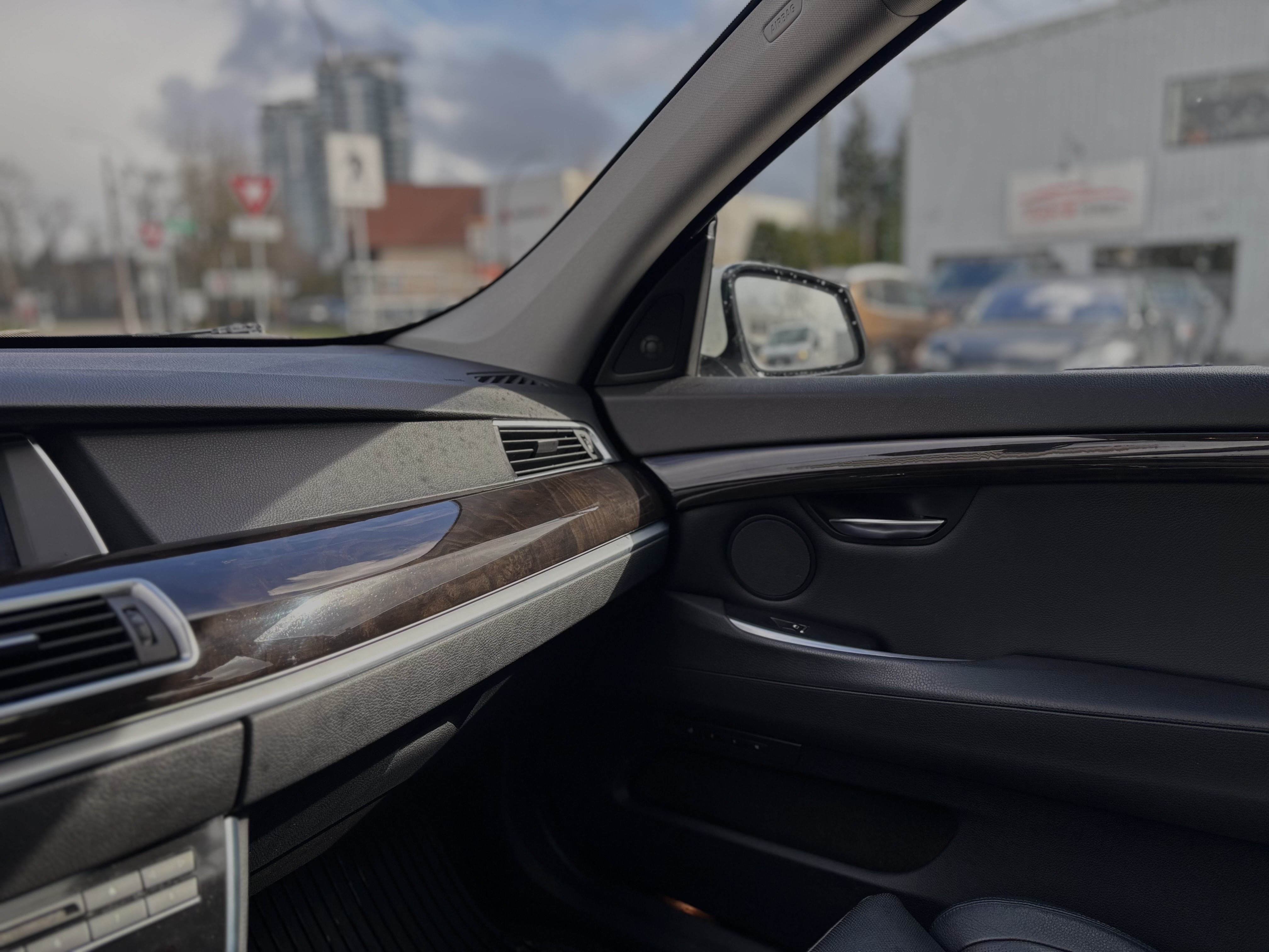 /canwestautoinc/2010-BMW-5Series-2591427993087305.jpg