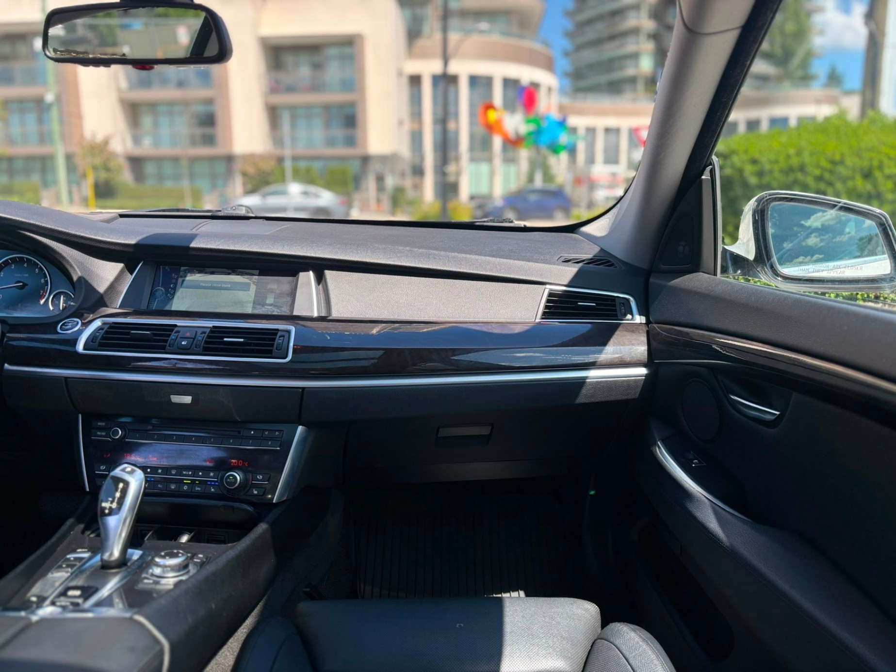 /canwestautoinc/2010-BMW-5Series-5592400837779323.jpg