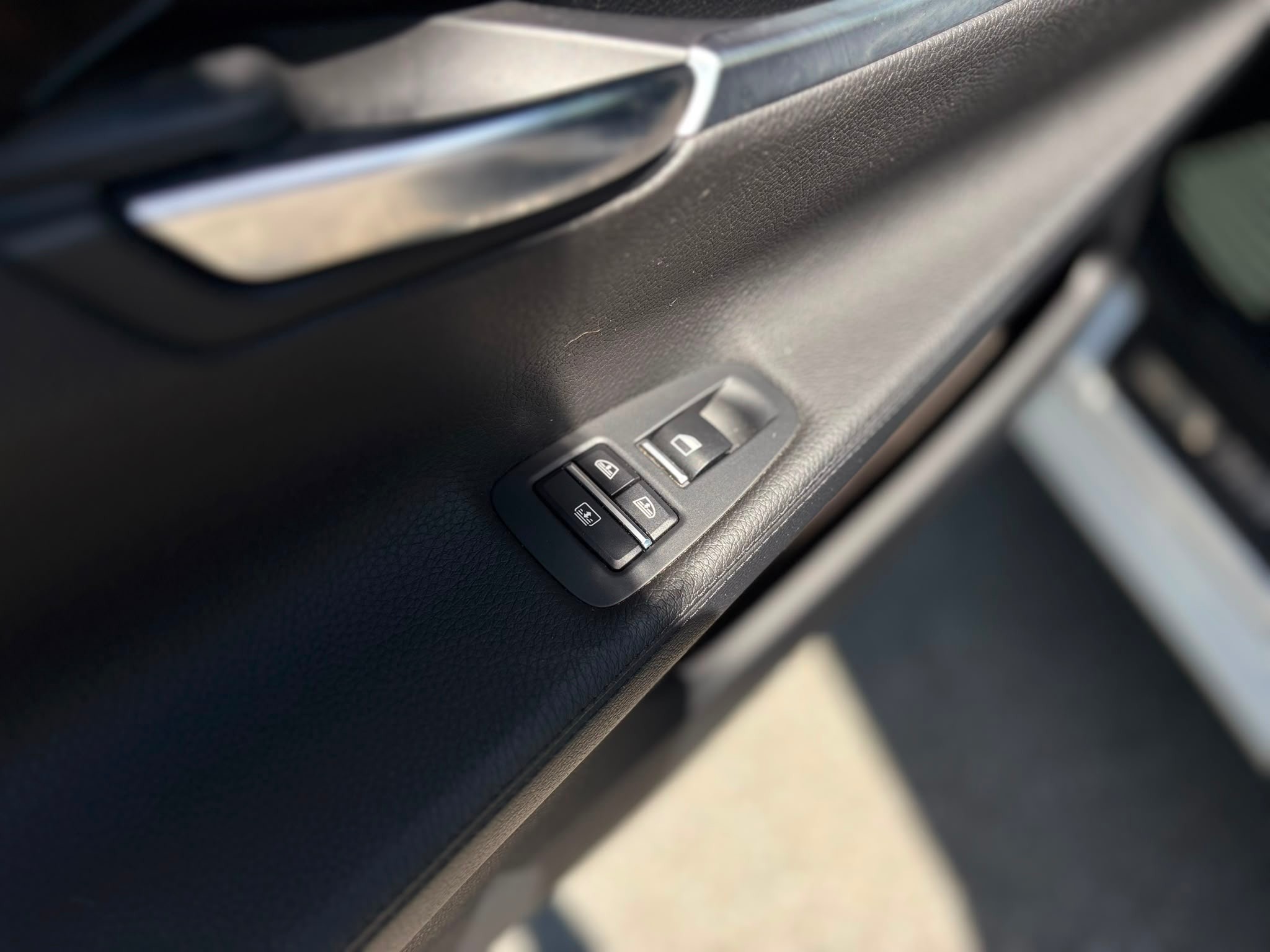 /canwestautoinc/2010-BMW-5Series-5703249789869187.jpg