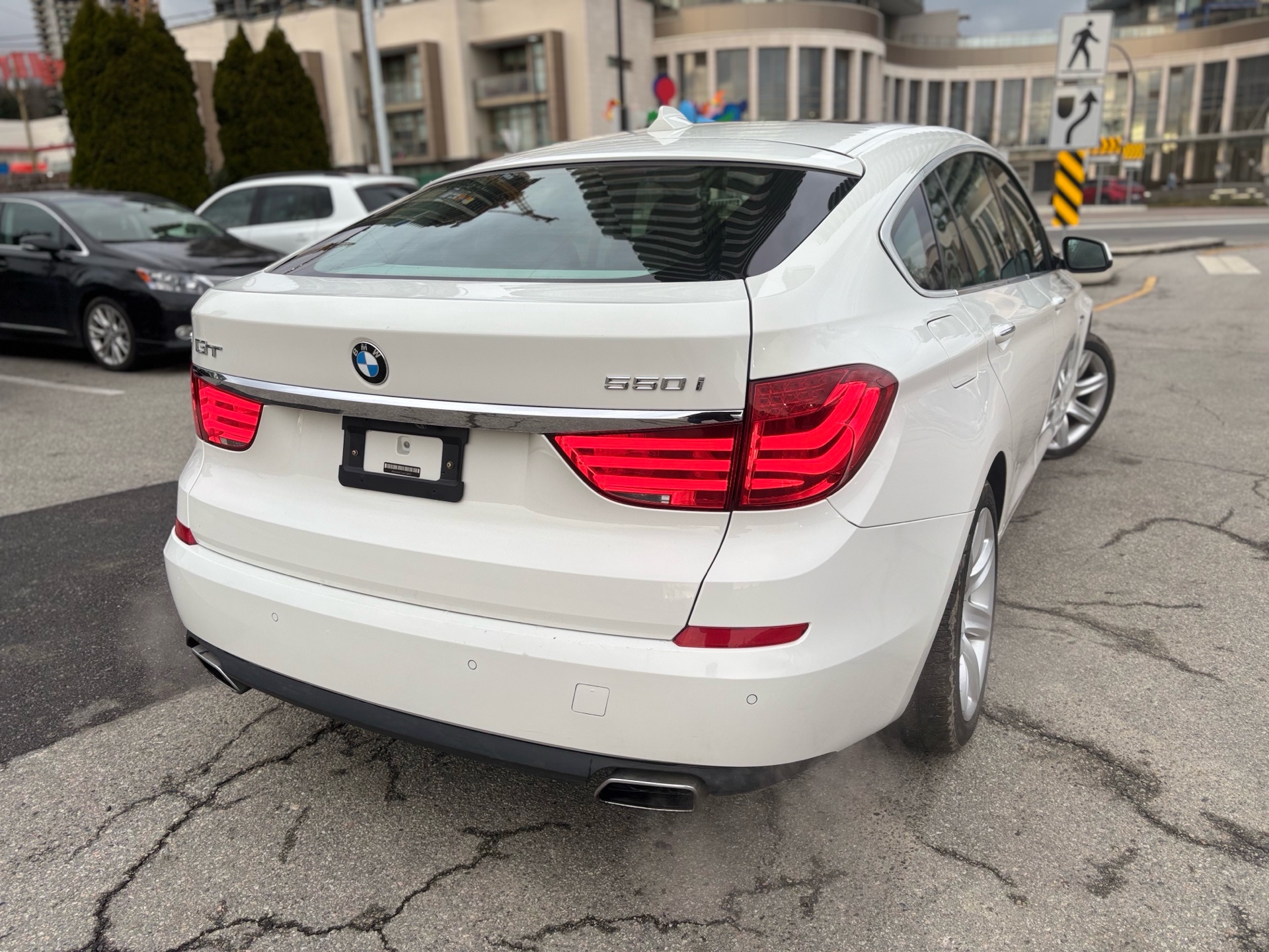 /canwestautoinc/2010-BMW-5Series-7490313848042449.jpg