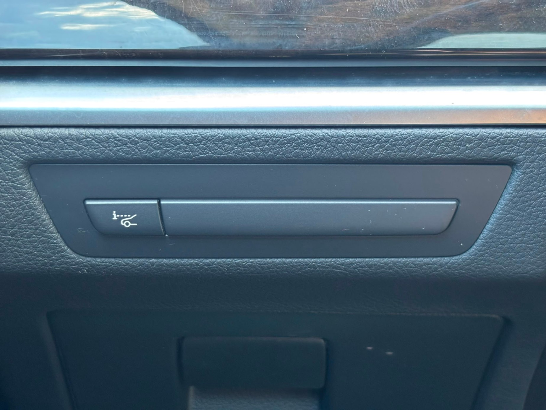 /canwestautoinc/2010-BMW-5Series-8878466327926202.jpg
