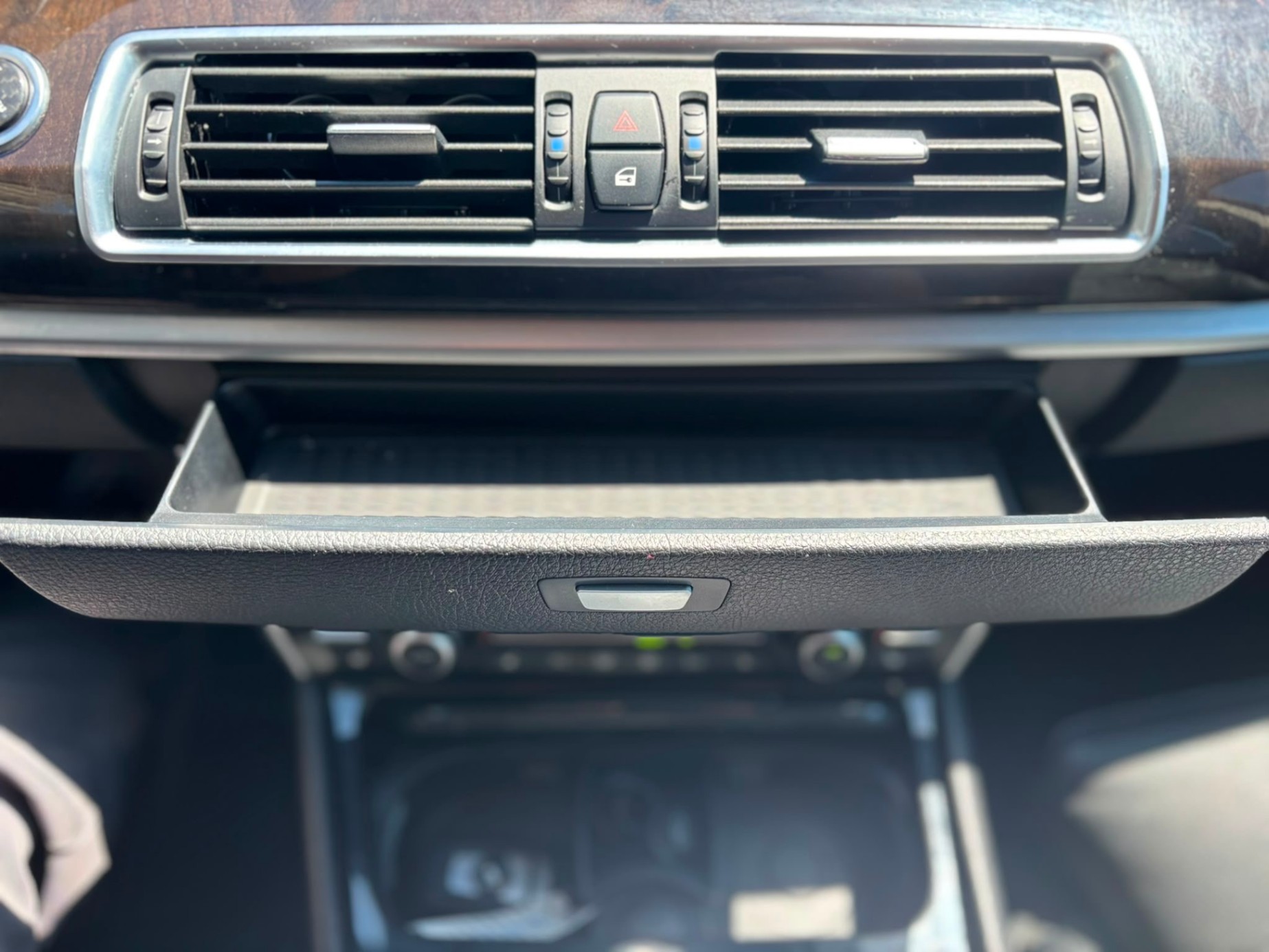 /canwestautoinc/2010-BMW-5Series-9061071497314463.jpg