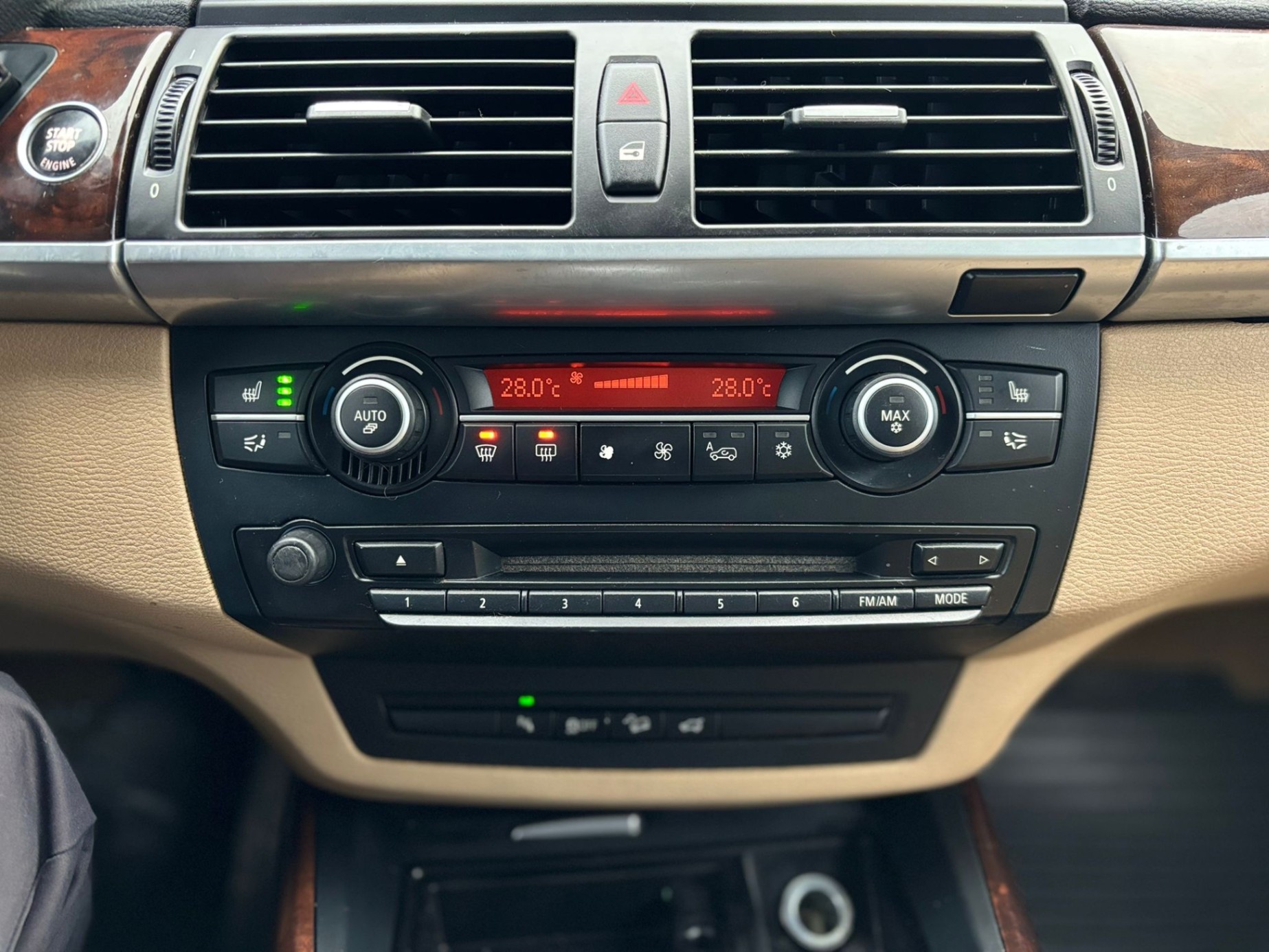 /canwestautoinc/2010-BMW-X5-1744936360804541.jpg
