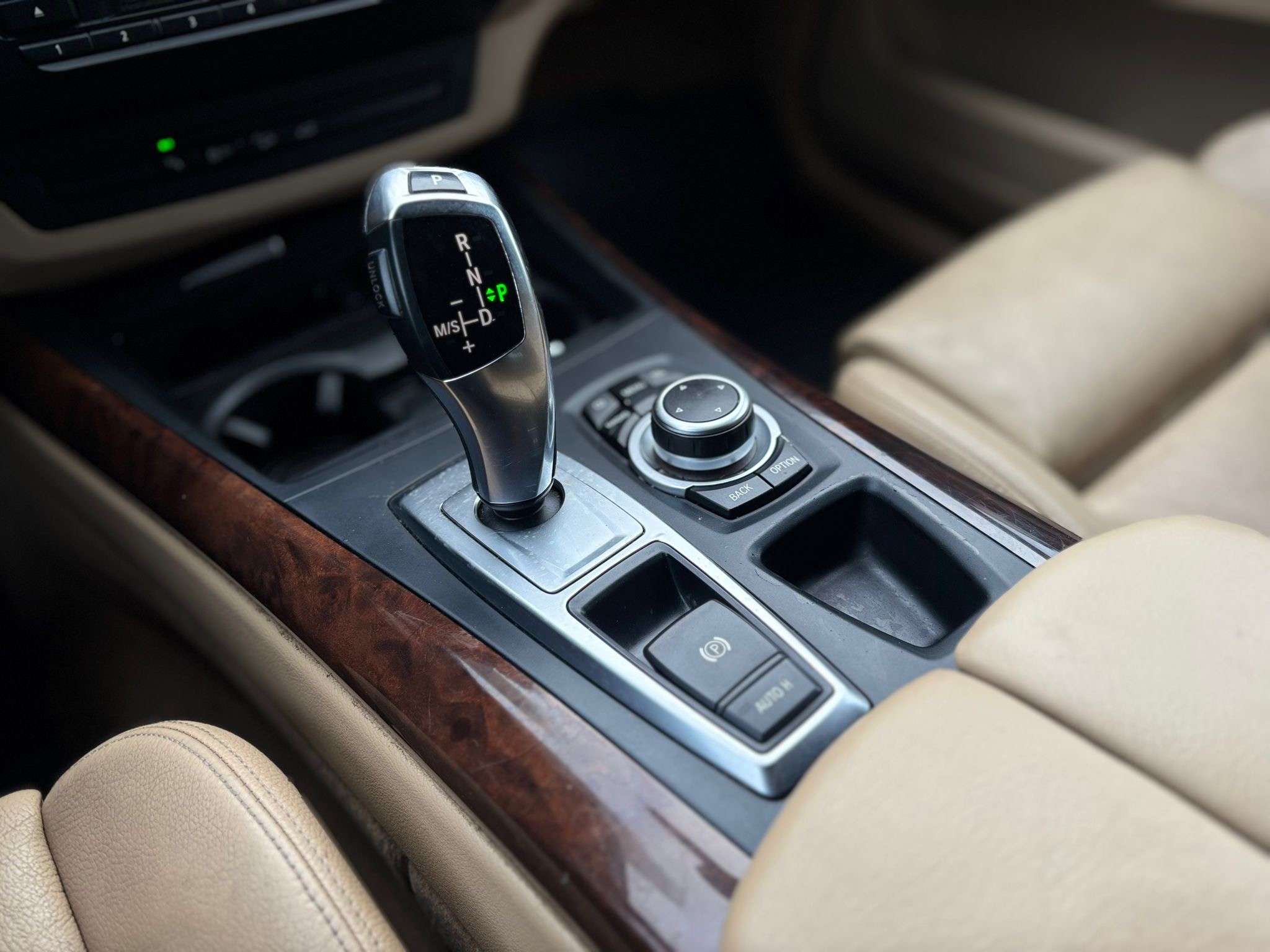 /canwestautoinc/2010-BMW-X5-8525038890473822.jpg