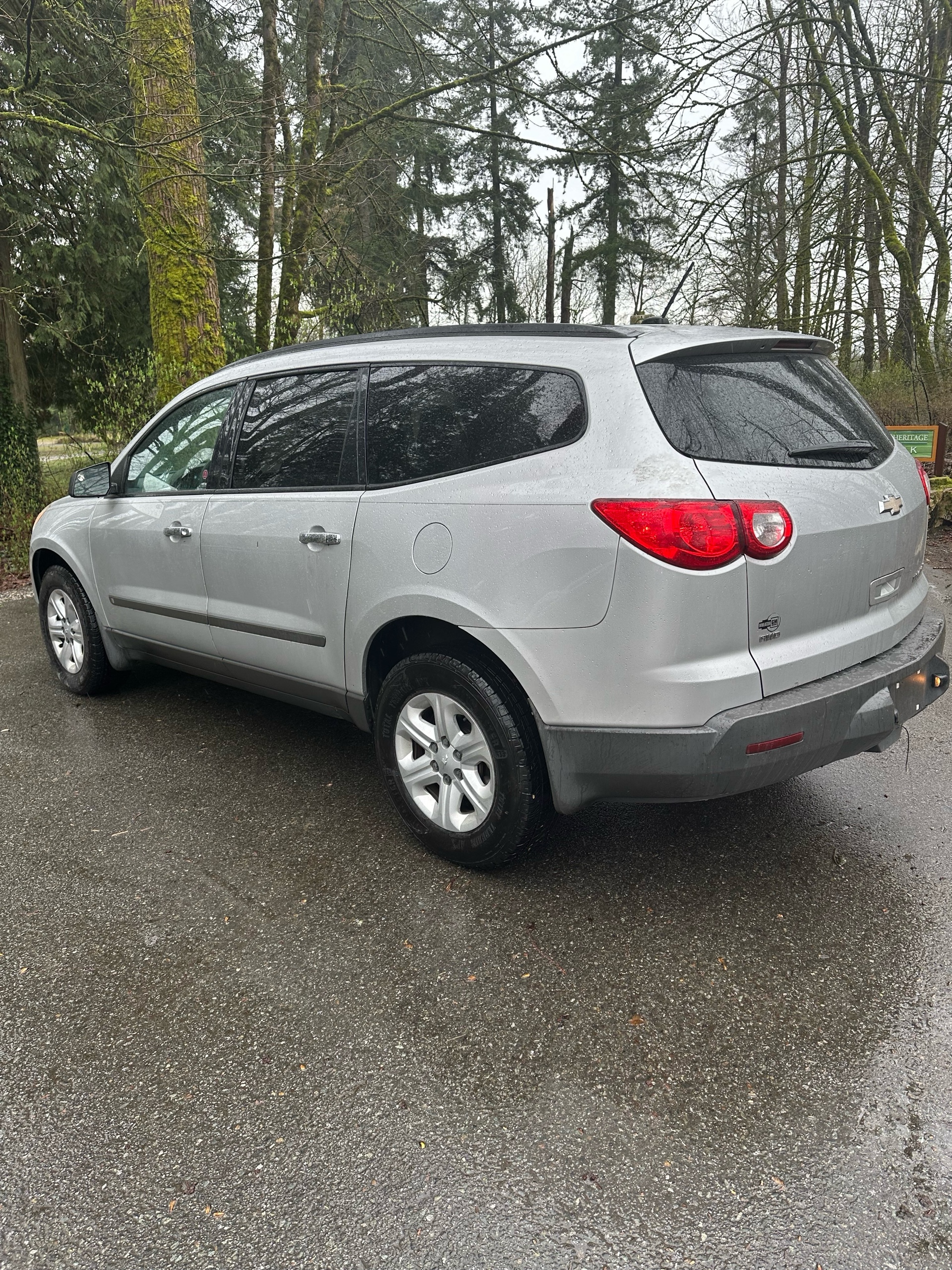 /canwestautoinc/2010-Chevrolet-Traverse-4276445202730126.jpg