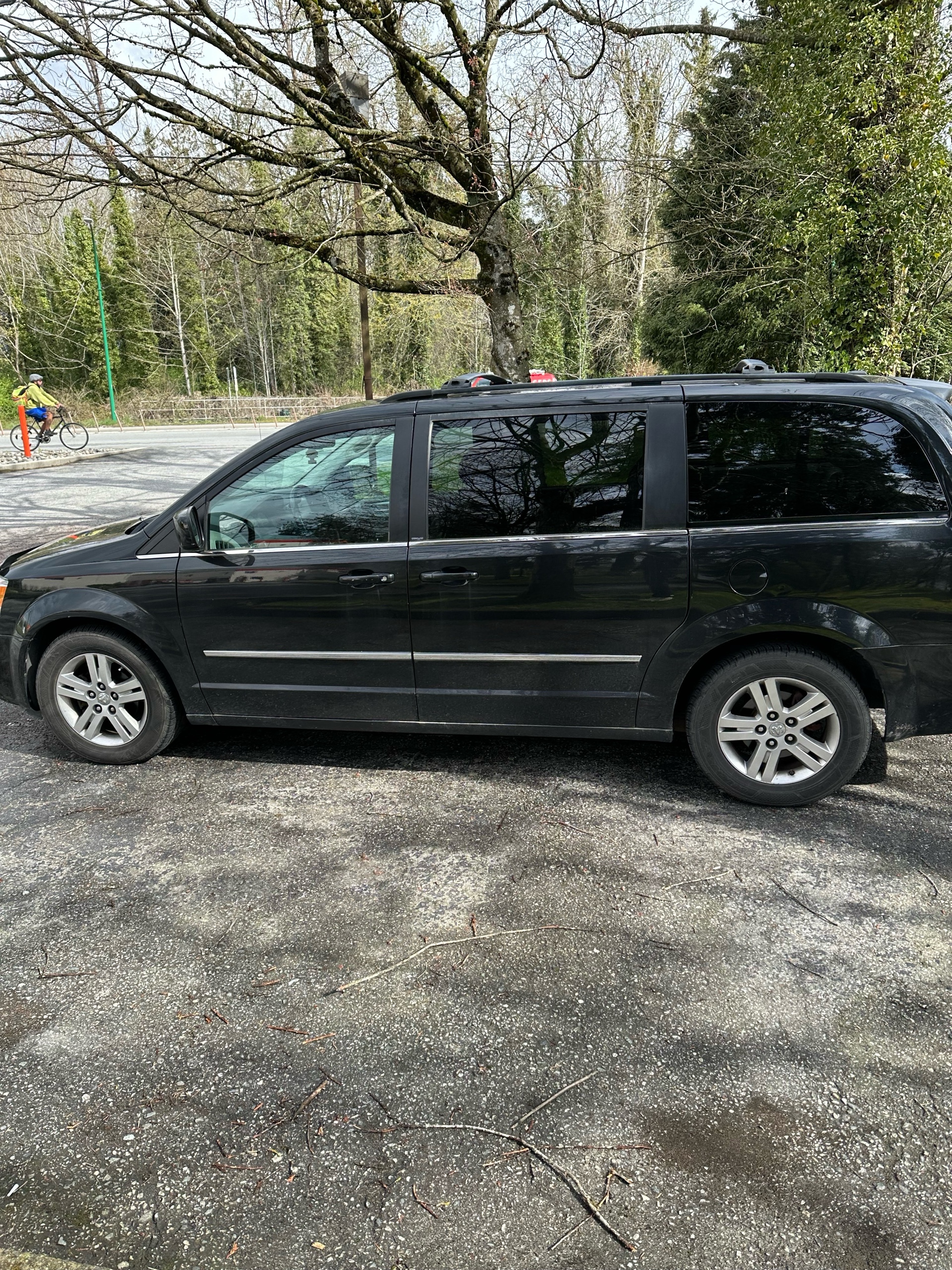 /canwestautoinc/2010-Dodge-GrandCaravan-4335434546994055.jpg