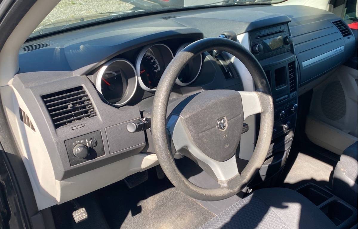 /canwestautoinc/2010-Dodge-GrandCaravan-8330506546157197.jpg