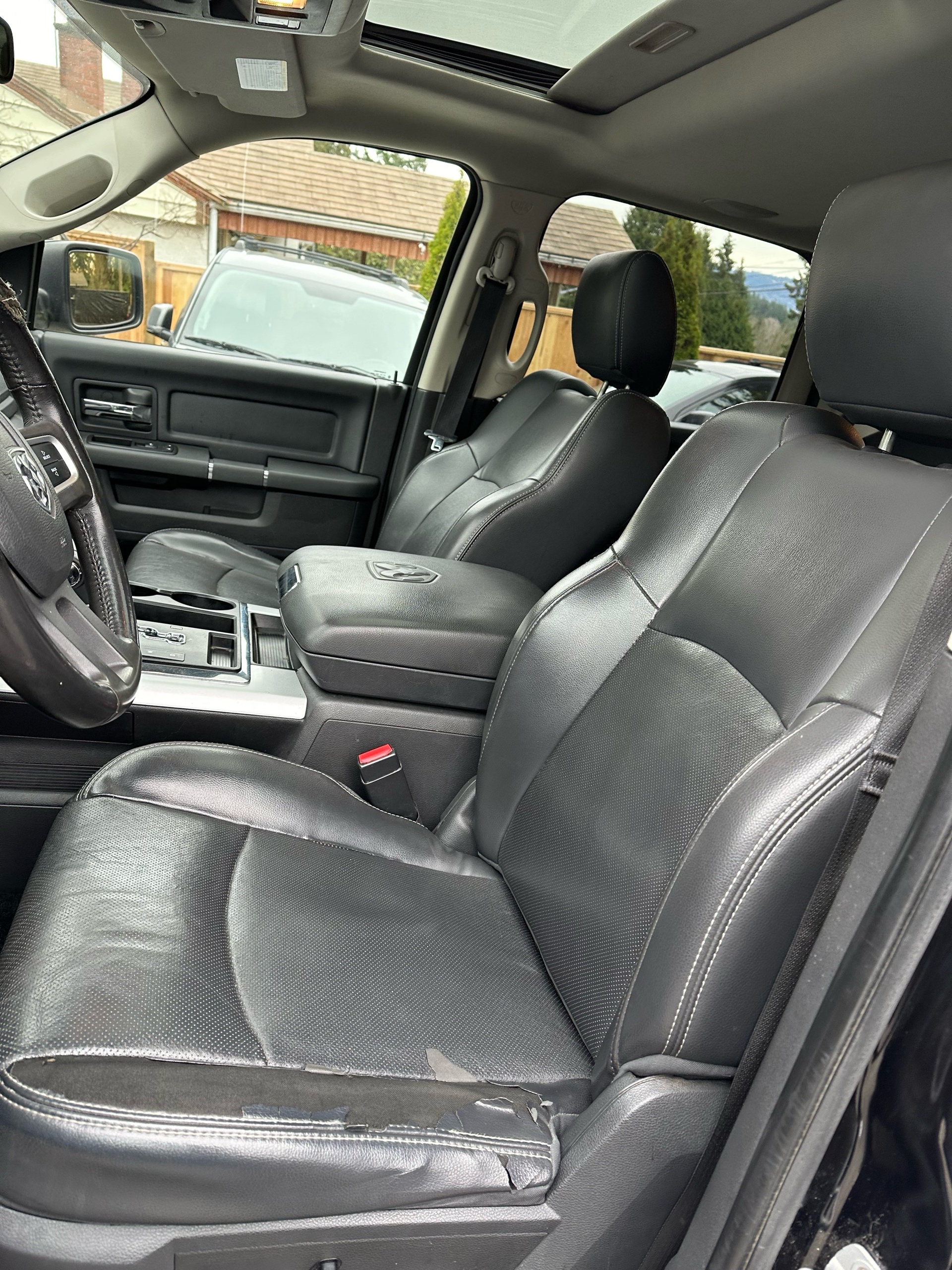 /canwestautoinc/2010-Dodge-Ram1500-03247377507262983.jpg