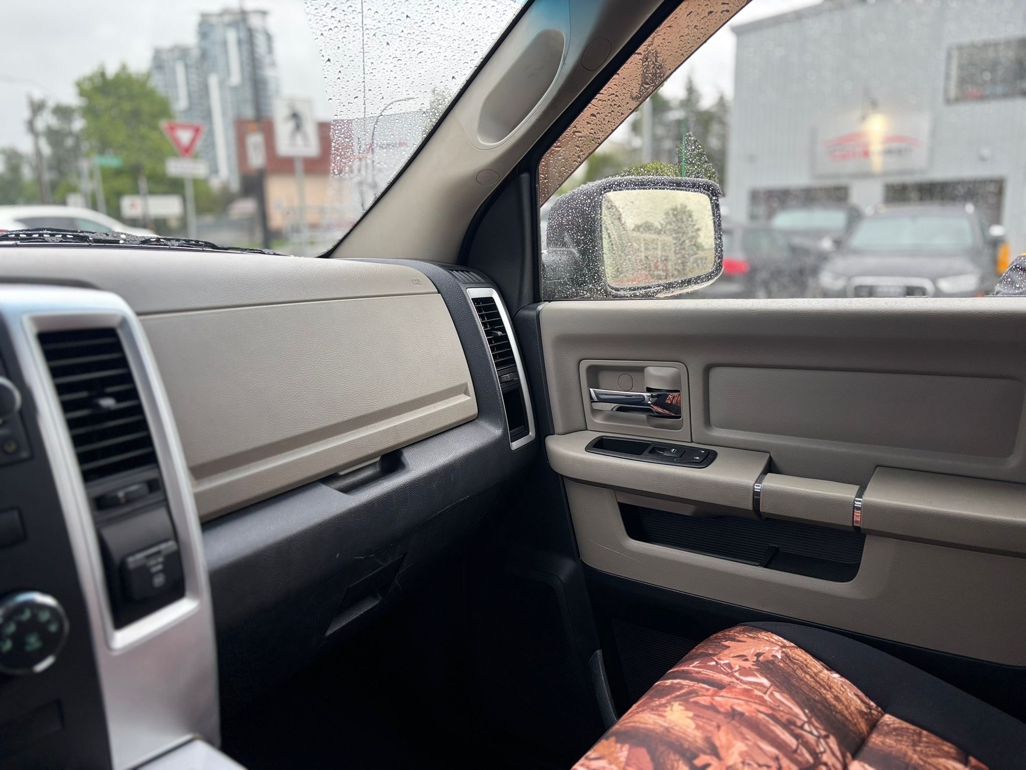 /canwestautoinc/2010-Dodge-Ram1500-17438867880391595.jpg