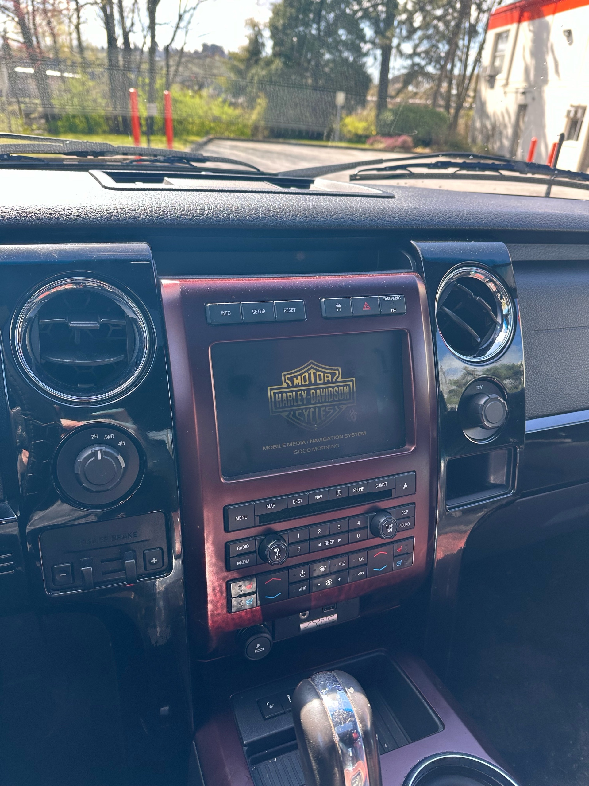 /canwestautoinc/2010-Ford-F-150-338956191634751.jpg