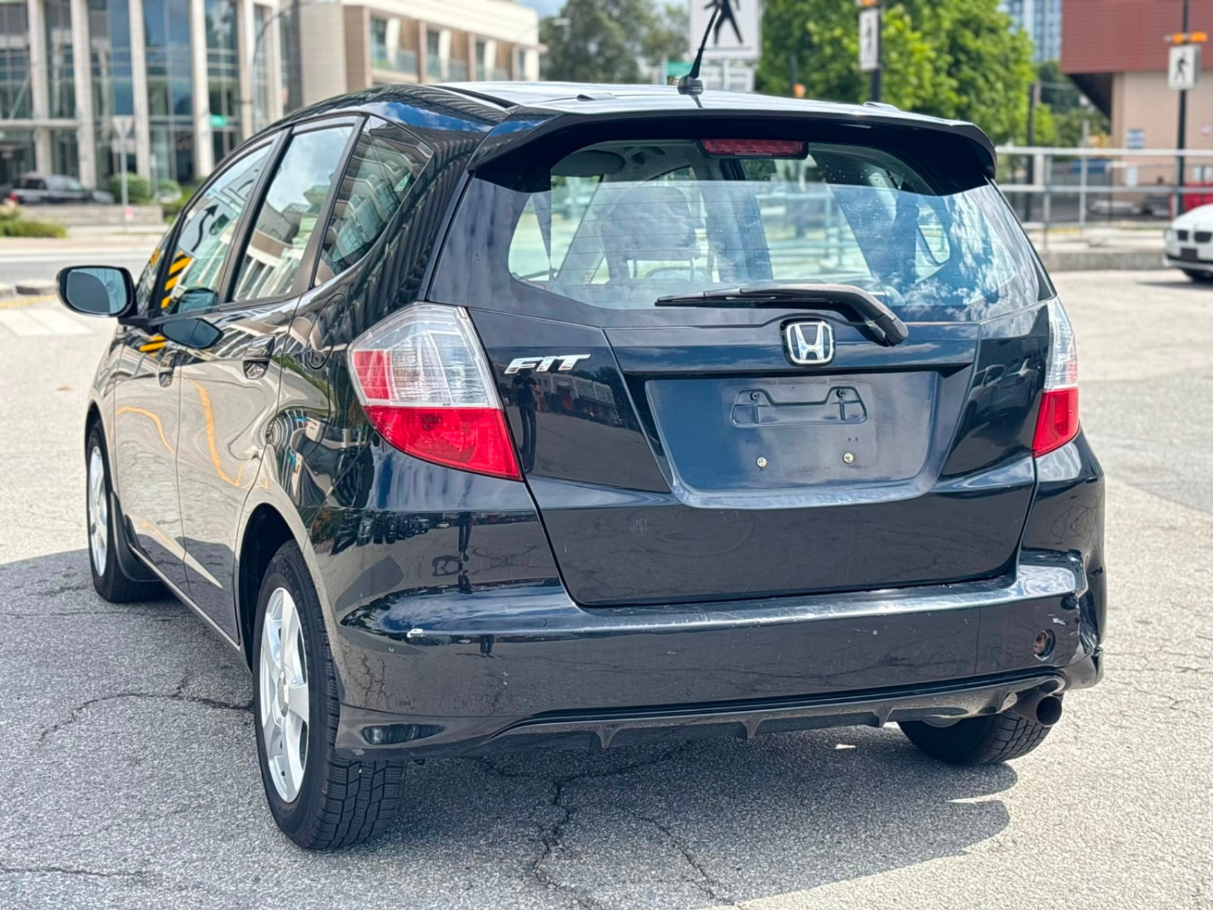 /canwestautoinc/2010-Honda-Fit-23027817700484876.jpg
