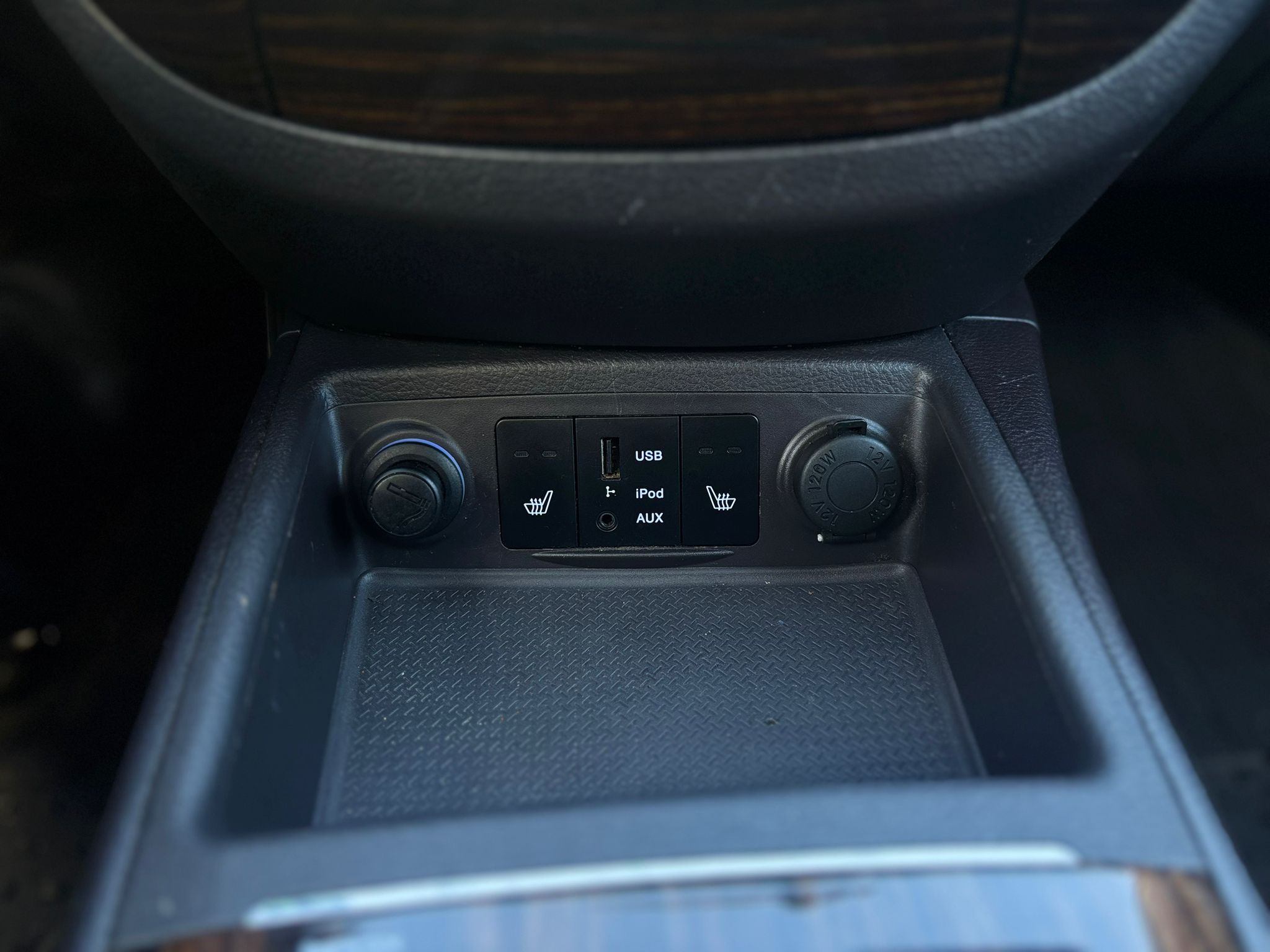 /canwestautoinc/2010-Hyundai-SantaFe-5563558419192307.jpg