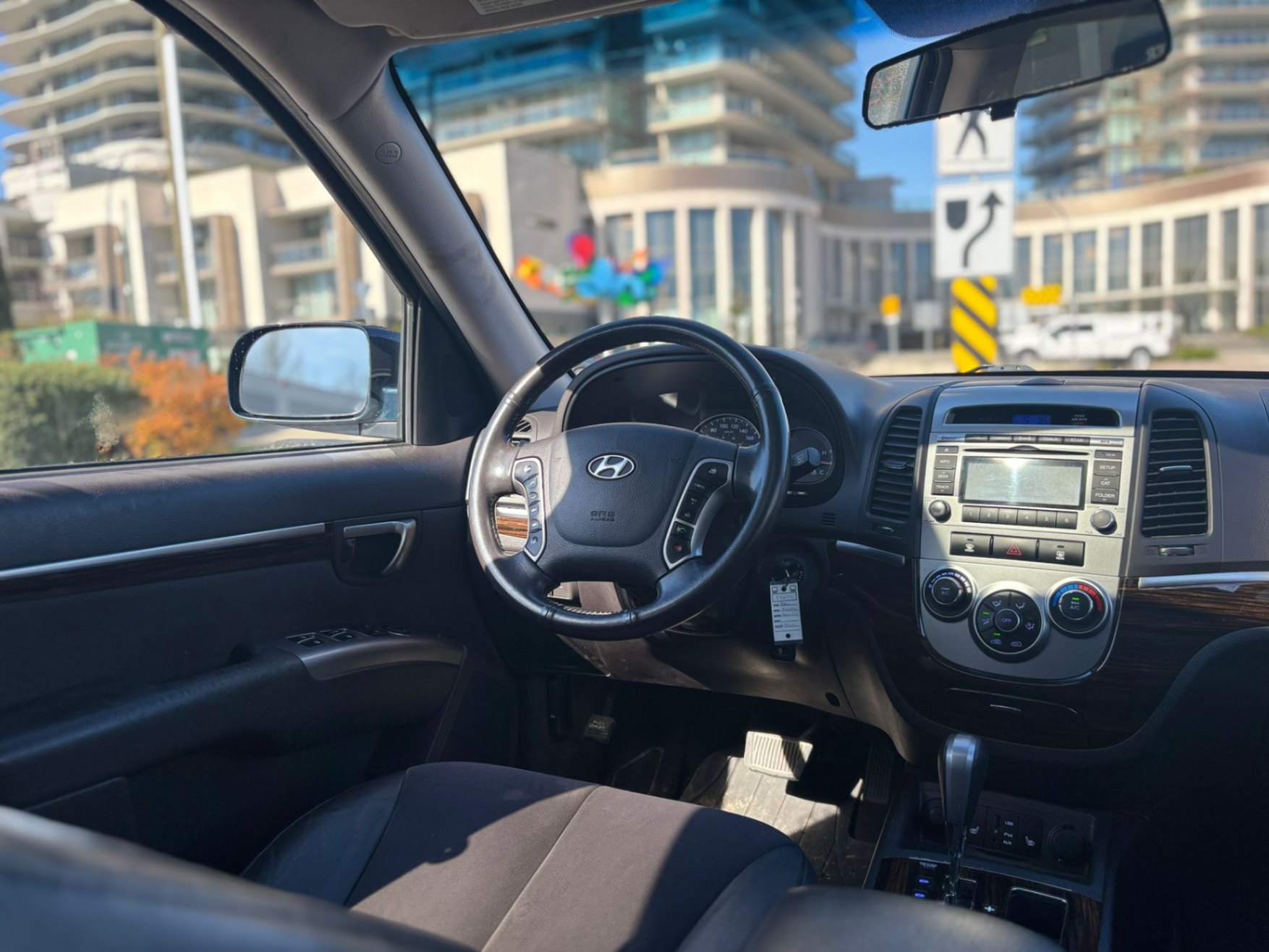 /canwestautoinc/2010-Hyundai-SantaFe-6786275485484383.jpg