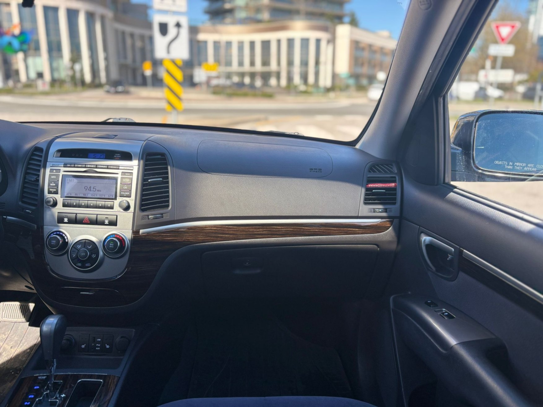 /canwestautoinc/2010-Hyundai-SantaFe-7042394386168283.jpg