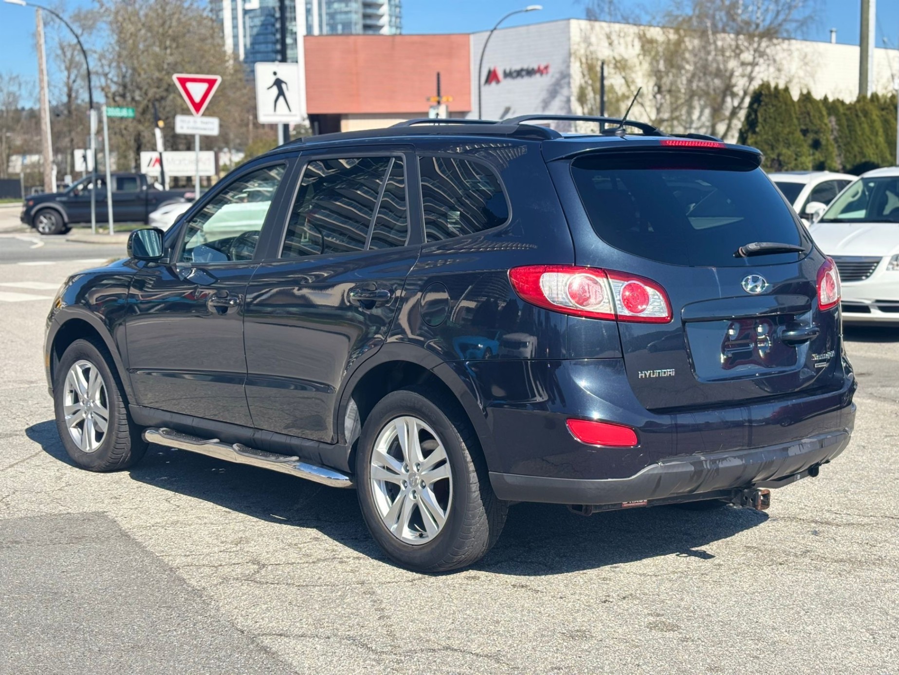 /canwestautoinc/2010-Hyundai-SantaFe-7764060156395829.jpg