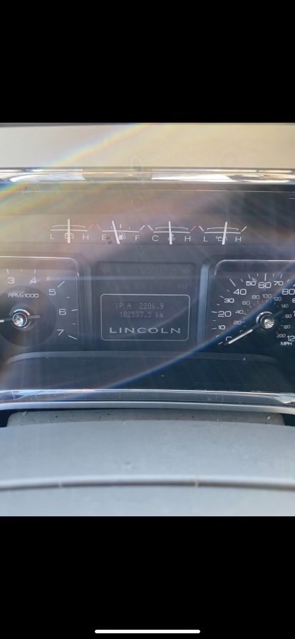 /canwestautoinc/2010-Lincoln-Navigator-802907323717613.jpg