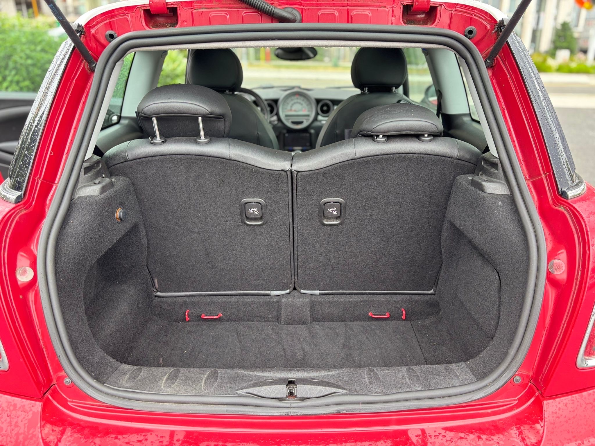 /canwestautoinc/2010-MINI-CooperHardtop-4712716090174274.jpg