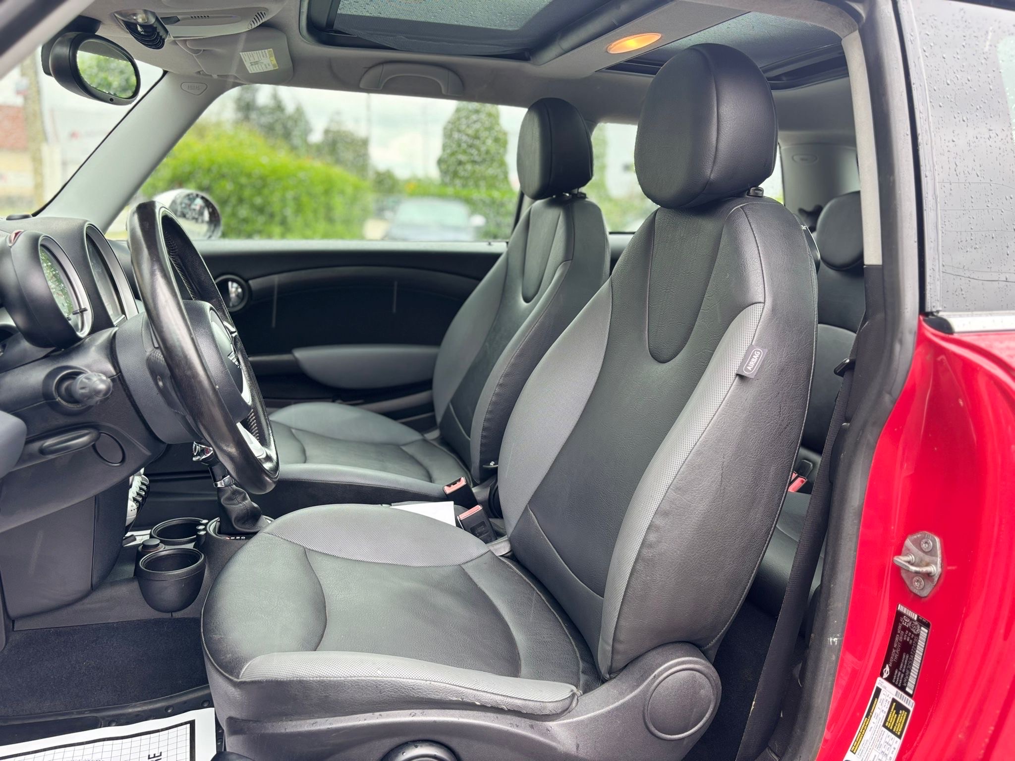 /canwestautoinc/2010-MINI-CooperHardtop-6868879982608977.jpg