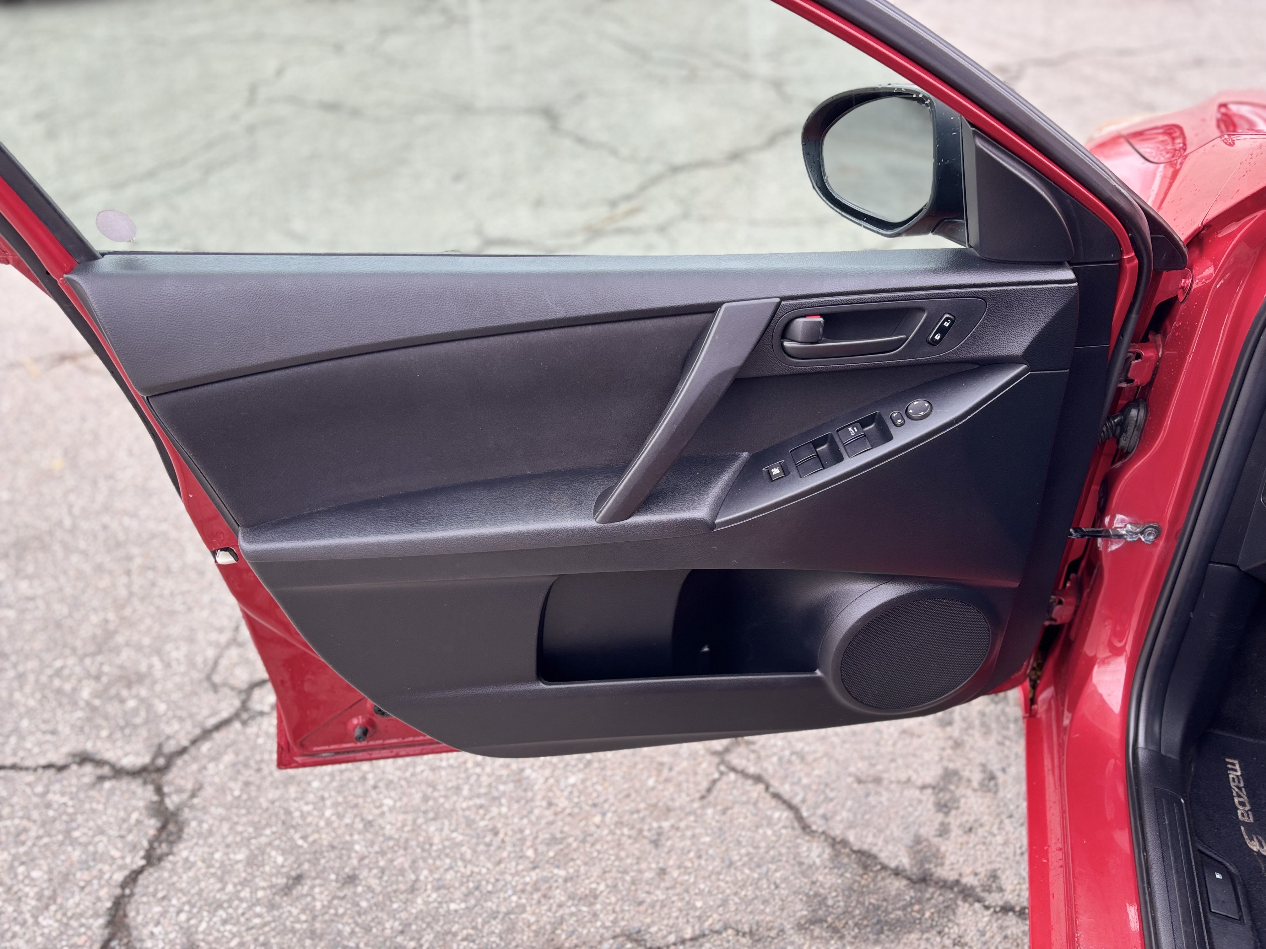 /canwestautoinc/2010-Mazda-Mazda3-6703116442734489.jpg