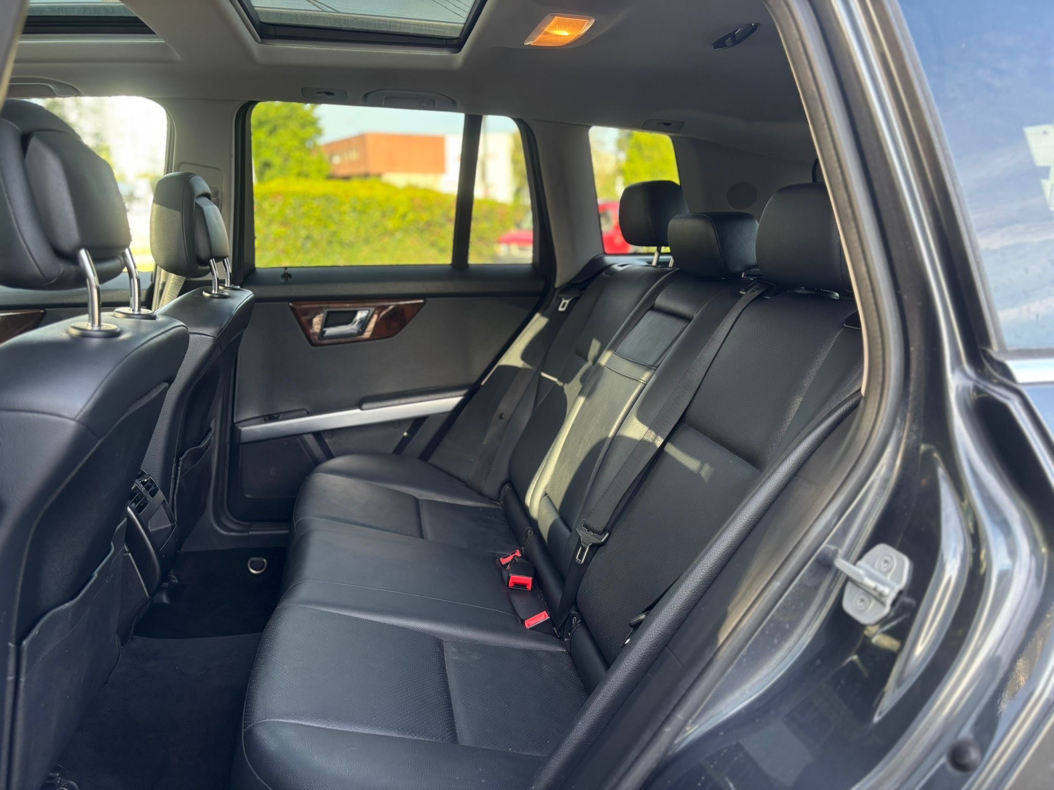 /canwestautoinc/2010-Mercedes-Benz-GLK-Class-03944976171435721.jpg